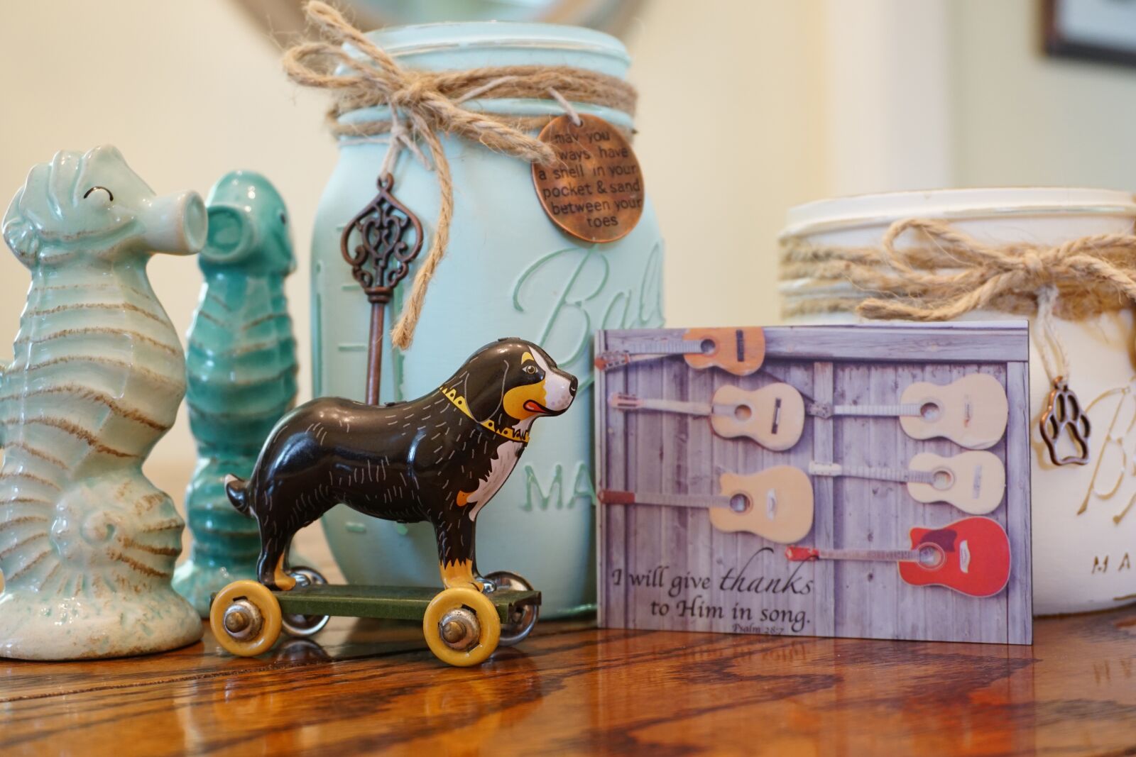 Sony E 16-50mm F3.5-5.6 PZ OSS sample photo. Tin dog, song, mason photography