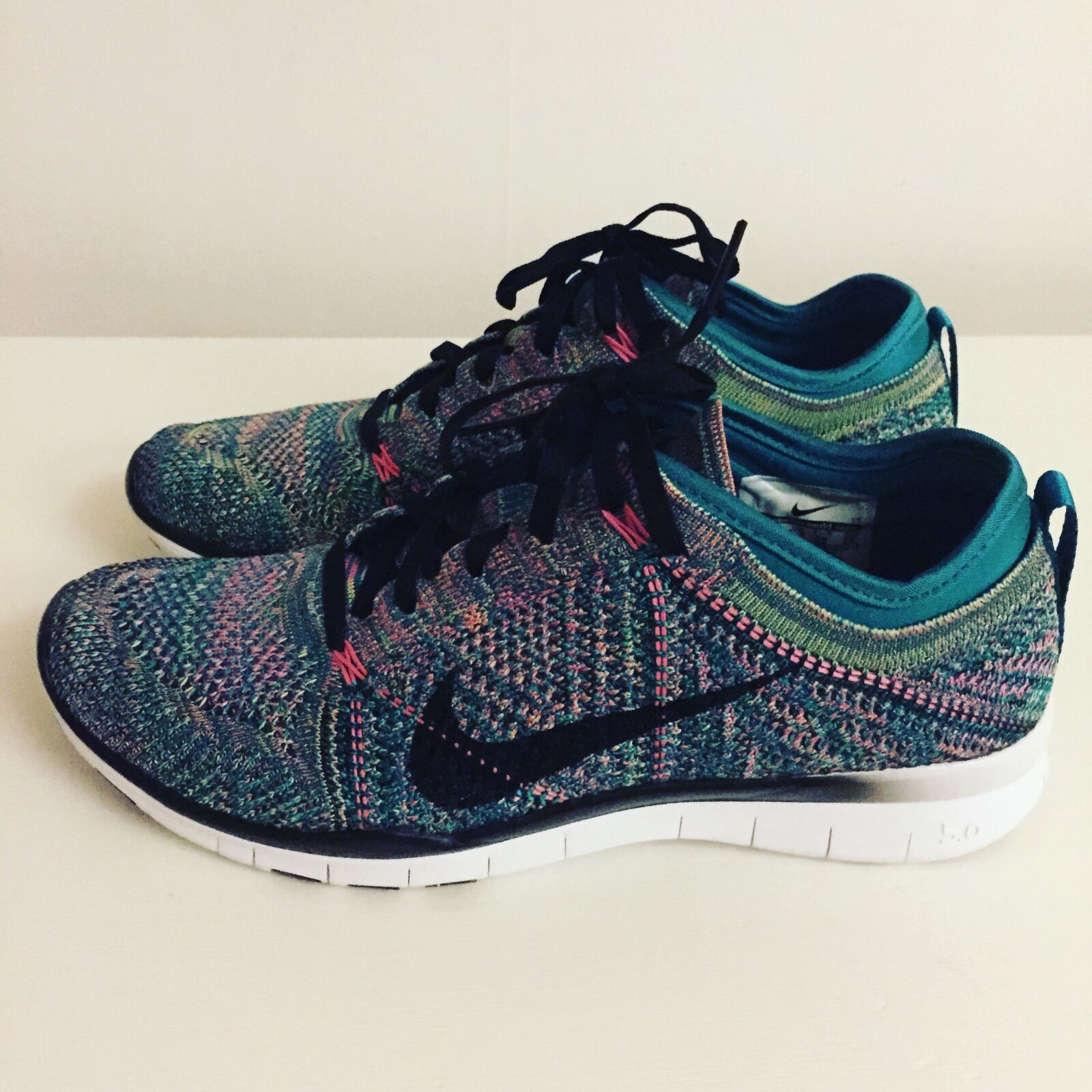 Apple iPhone 6 sample photo. Running, run, shoes photography