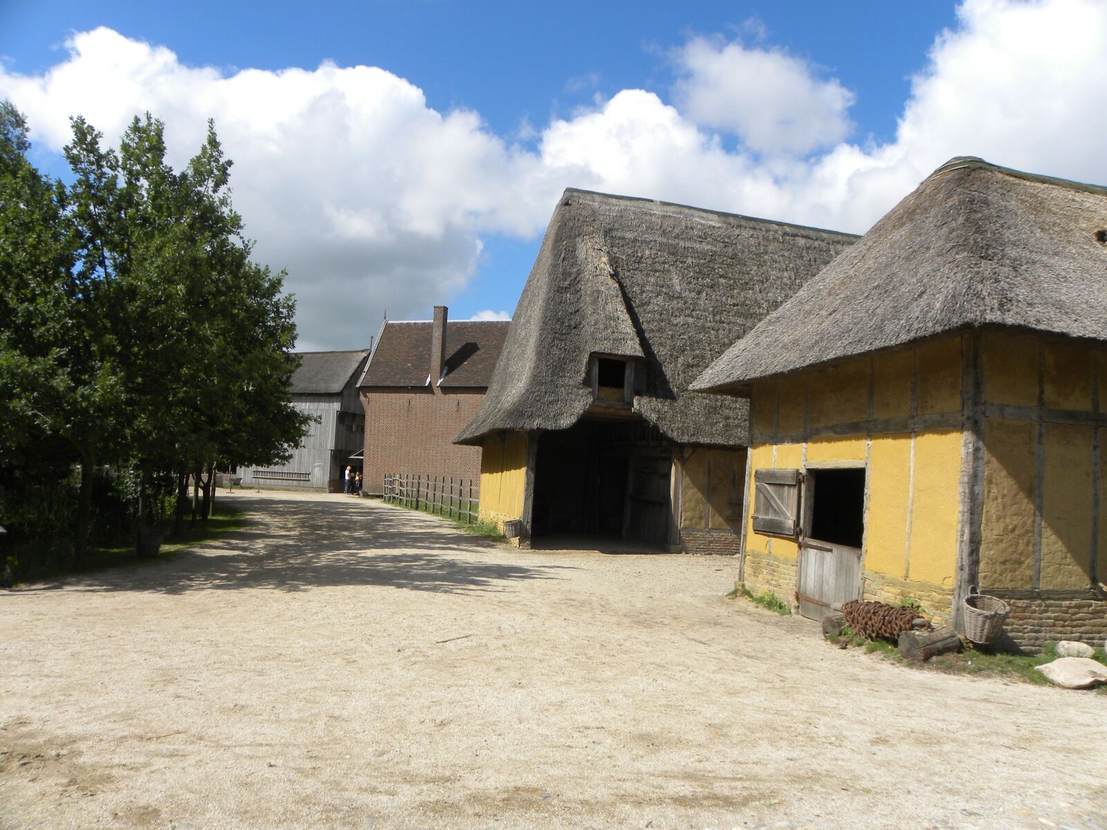 Nikon Coolpix P90 sample photo. Middle ages, village, archaeon photography