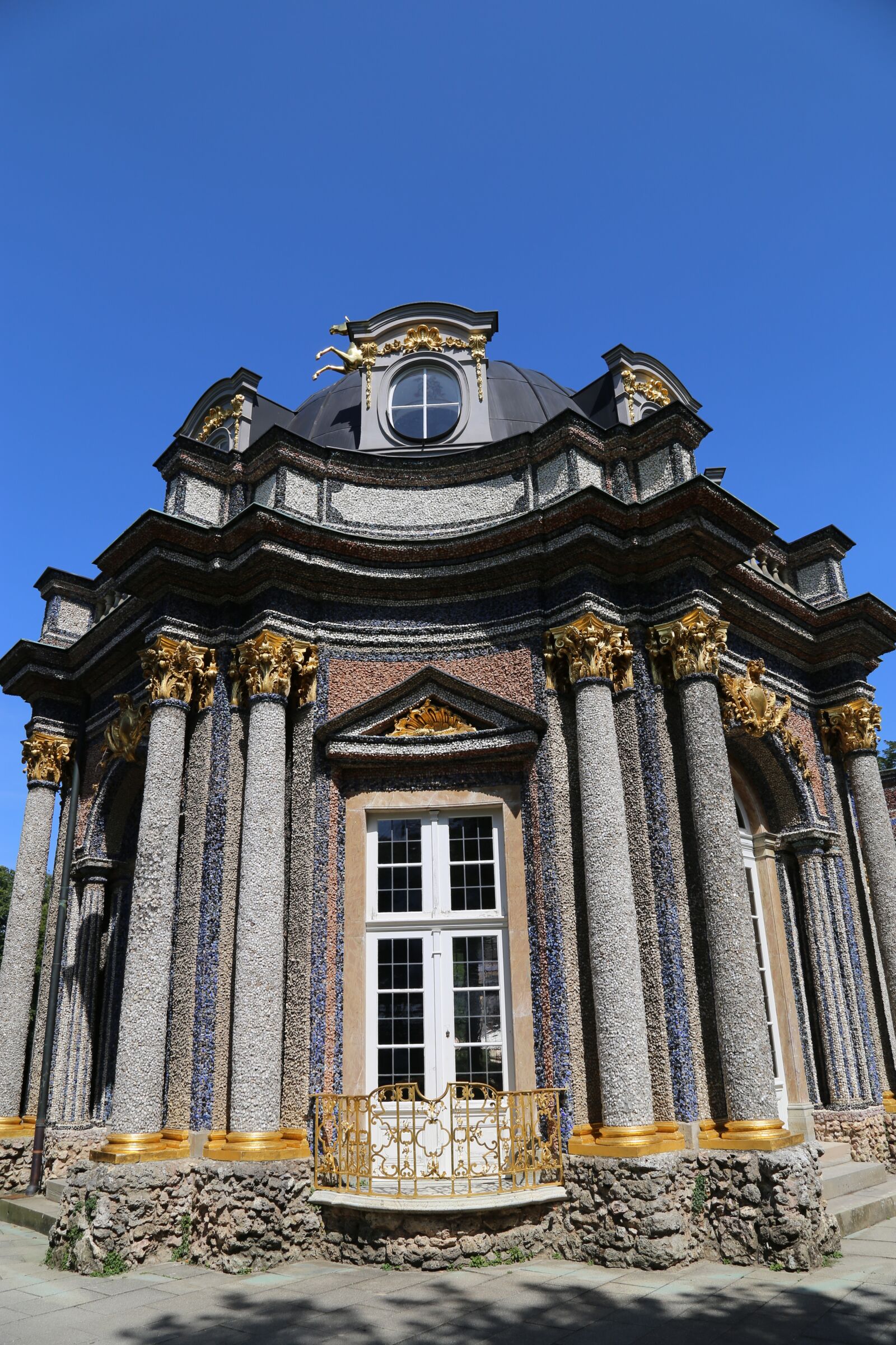 Canon EOS 6D + Canon EF 24-105mm F4L IS USM sample photo. Castle, new, hermitage photography