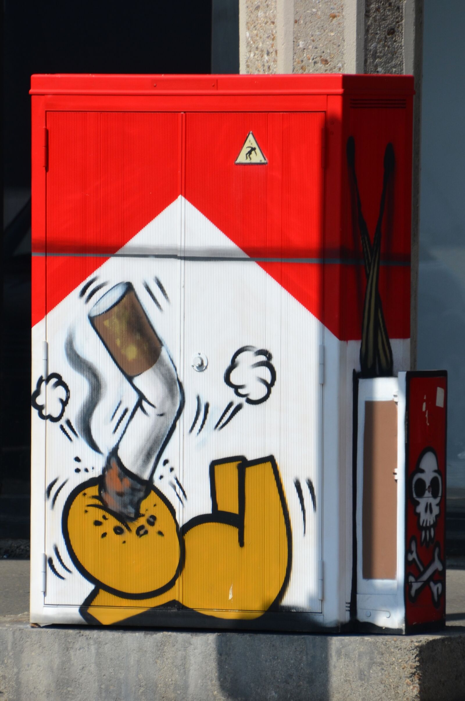 Nikon D5100 sample photo. Cigarettes, smoke, tobacco photography