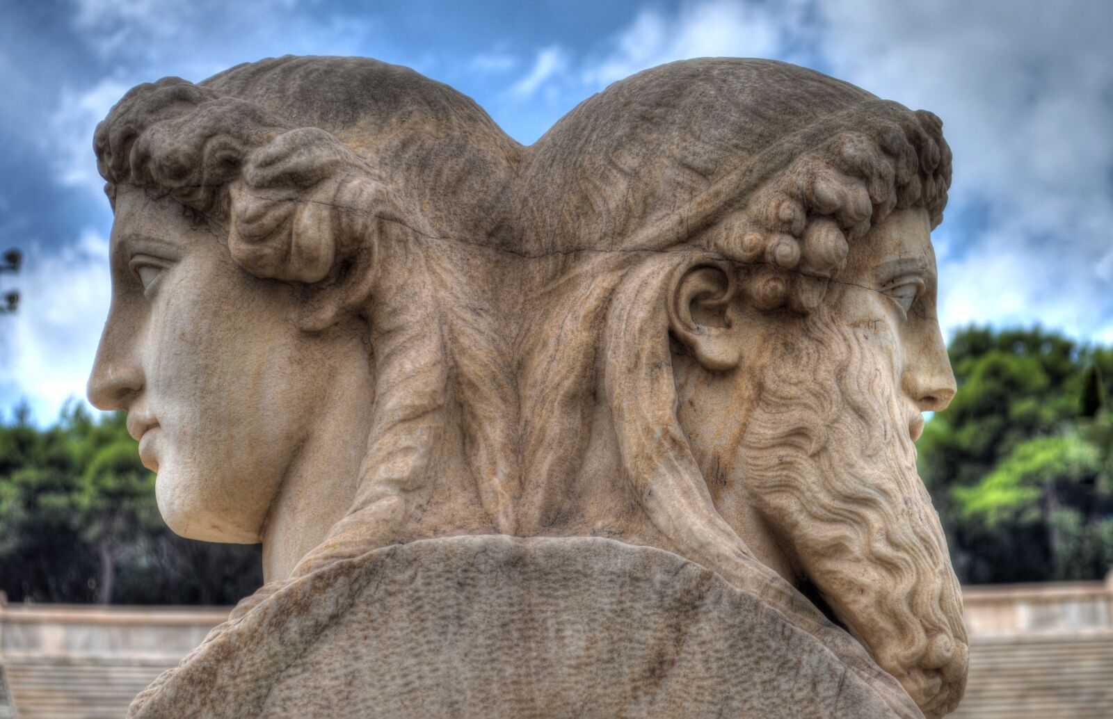 Nikon D5100 sample photo. Statues, bust, greek photography