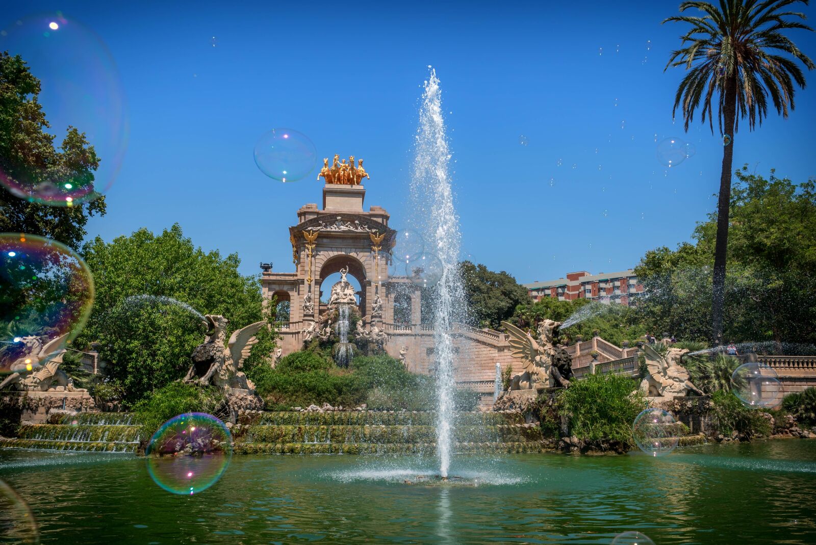 LEICA DG 12-60/F2.8-4.0 sample photo. Fountain, water, water jet photography