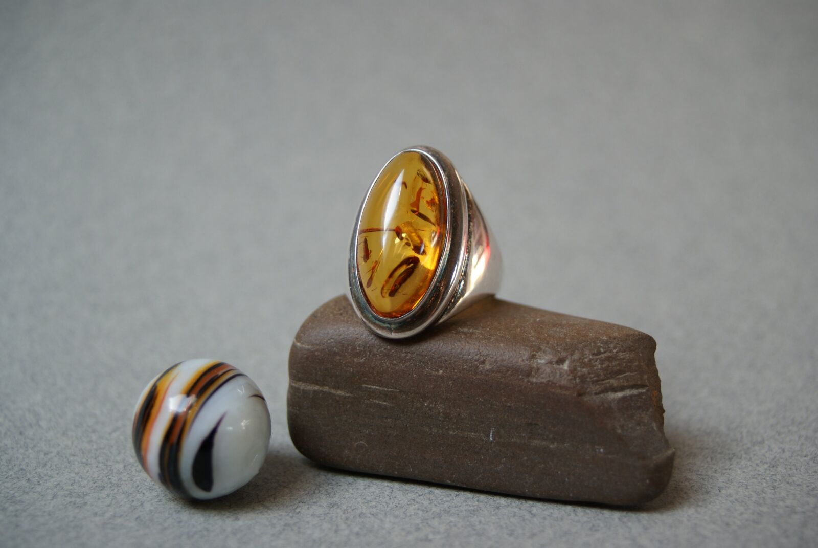 Sony Alpha DSLR-A300 sample photo. Jewelry photography, bernstein, baltic photography