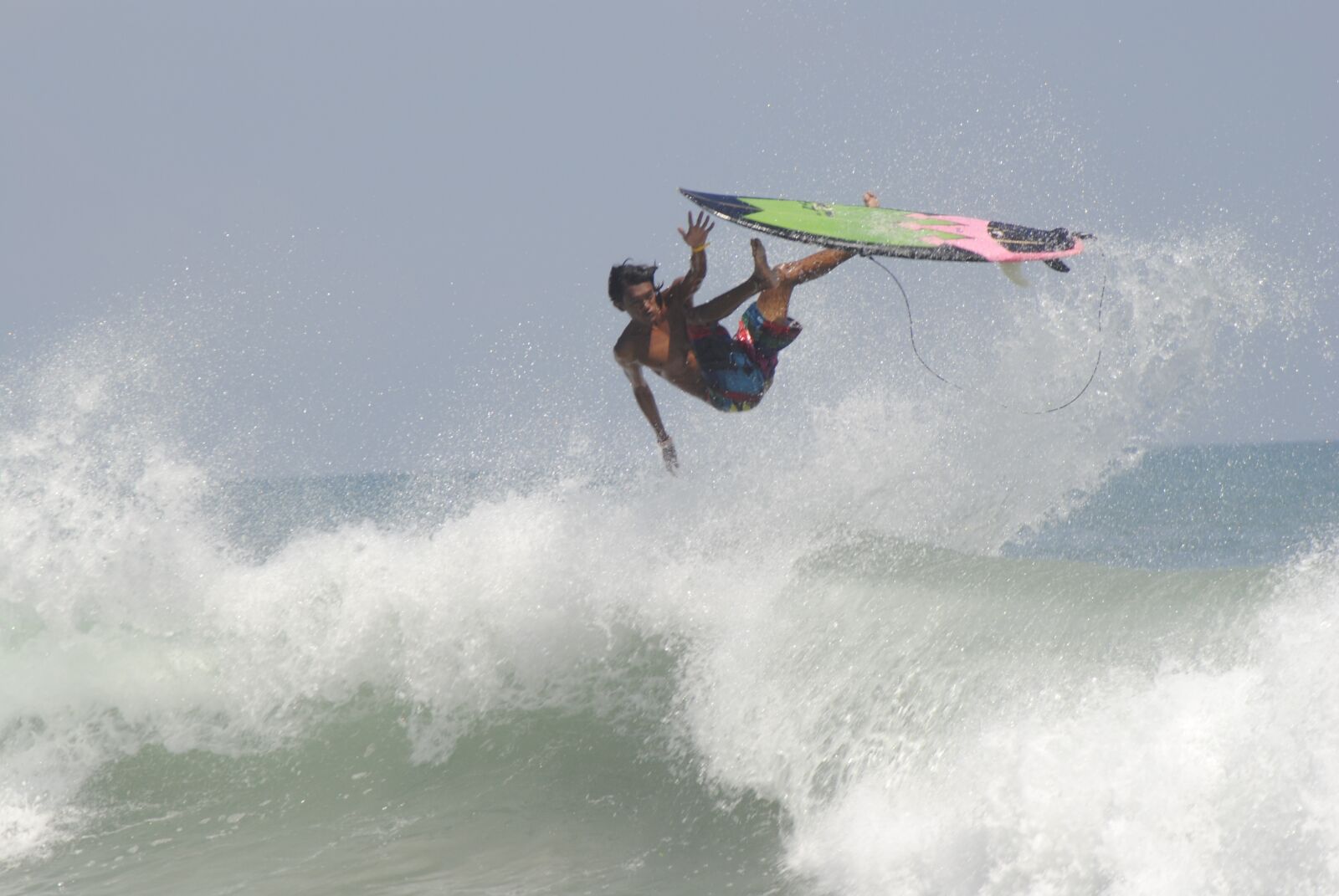 Nikon D3000 sample photo. Surfer, surf, action photography