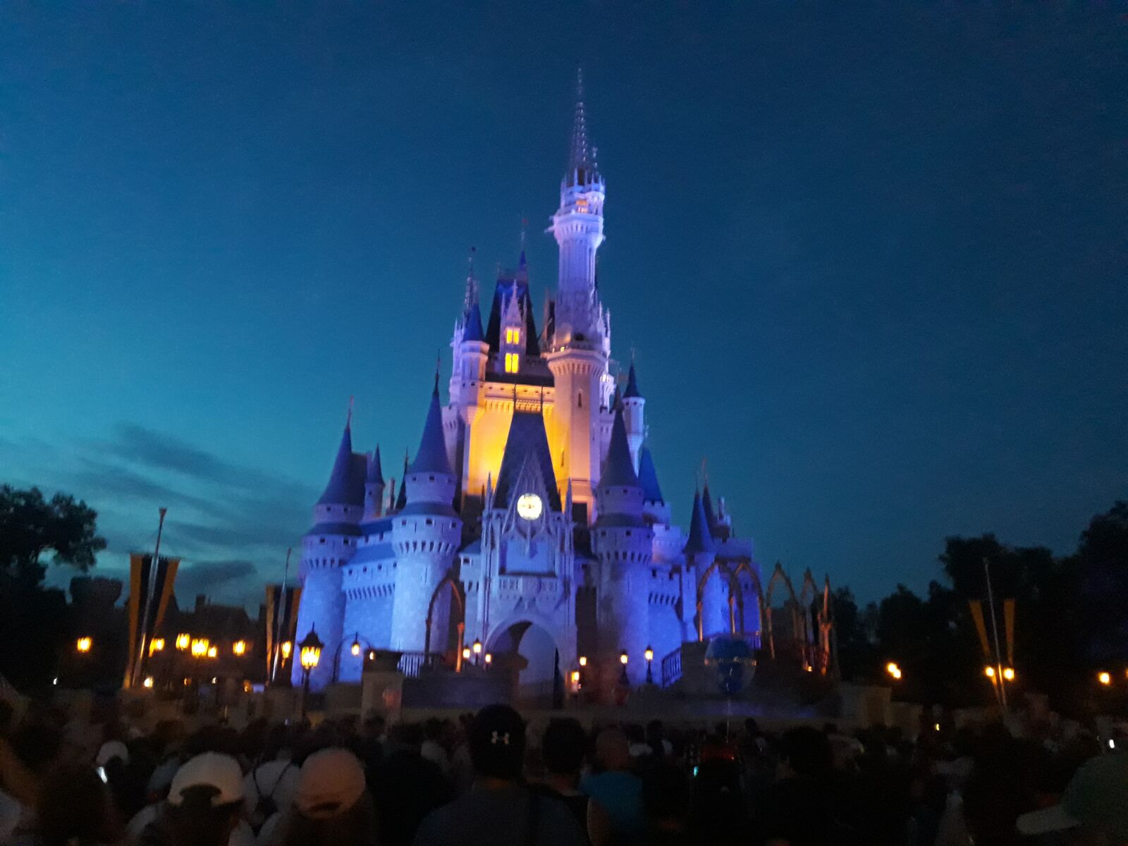 Samsung Galaxy J7 Prime sample photo. Castle, cinderella, disney photography