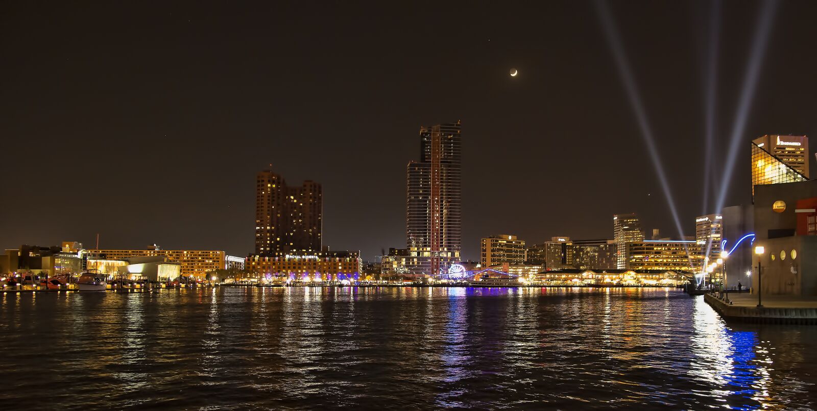 Nikon D7200 sample photo. City, water, cityscape photography