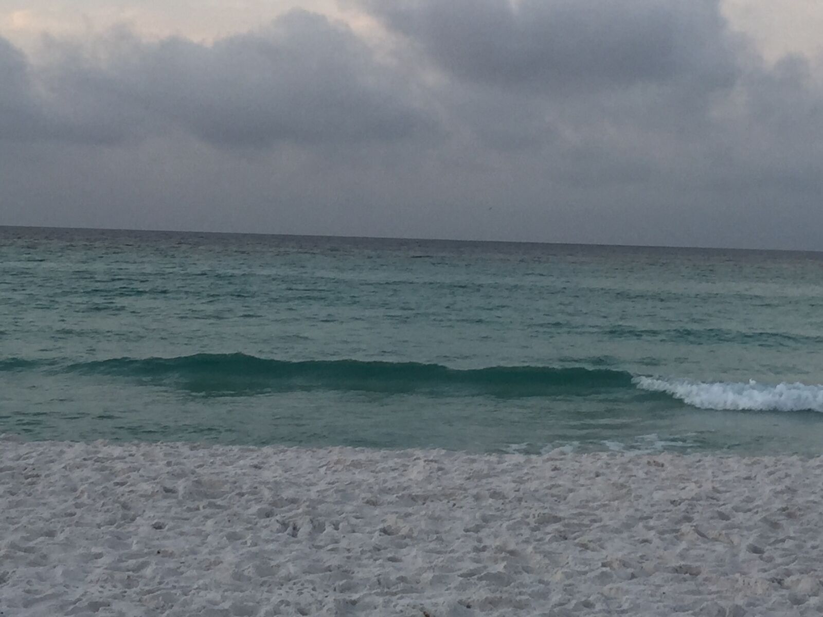 iPhone 6 Plus back camera 4.15mm f/2.2 sample photo. Beach, destin, florida photography