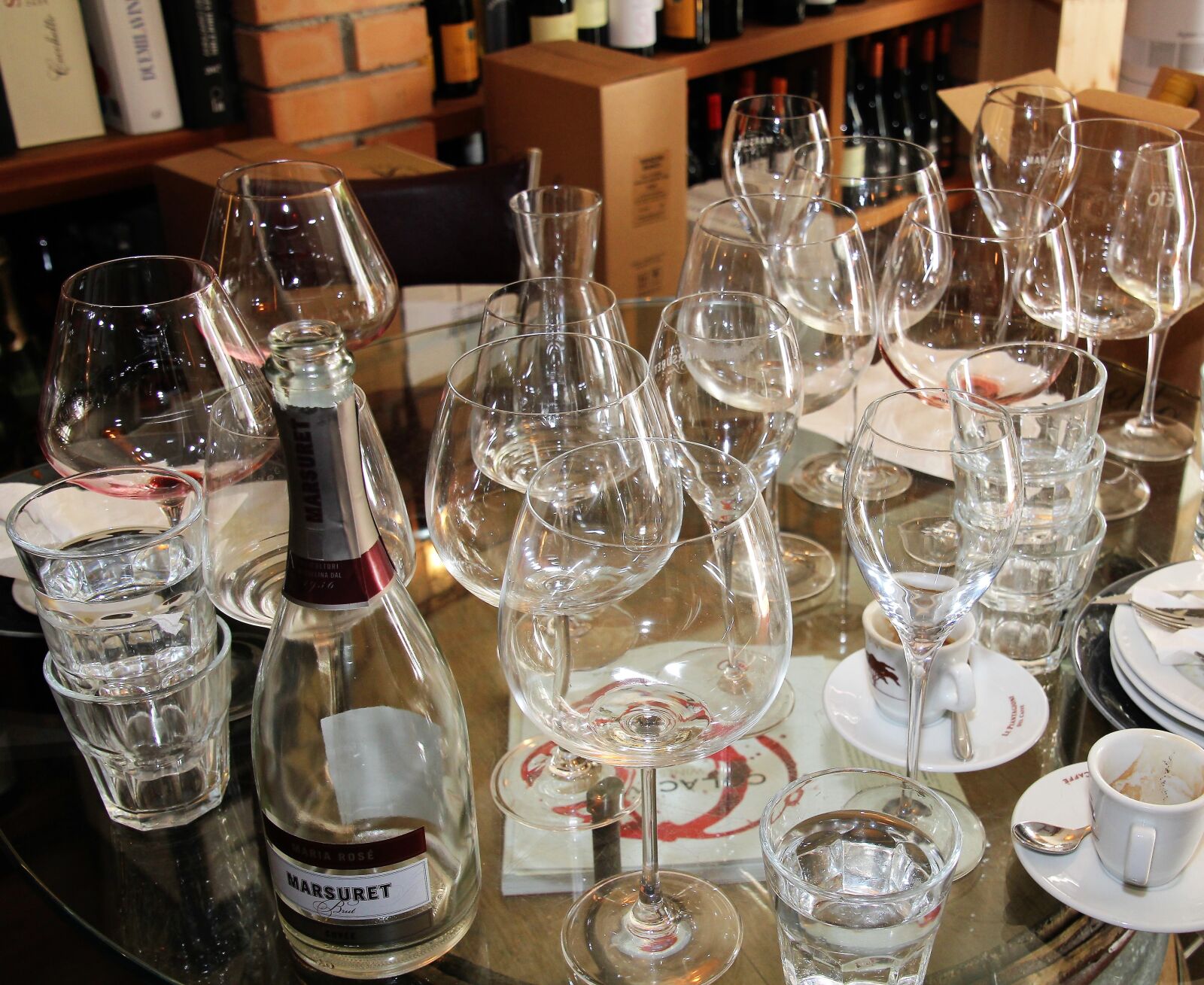 Canon EOS 60D sample photo. Glass, glasses, bottle photography