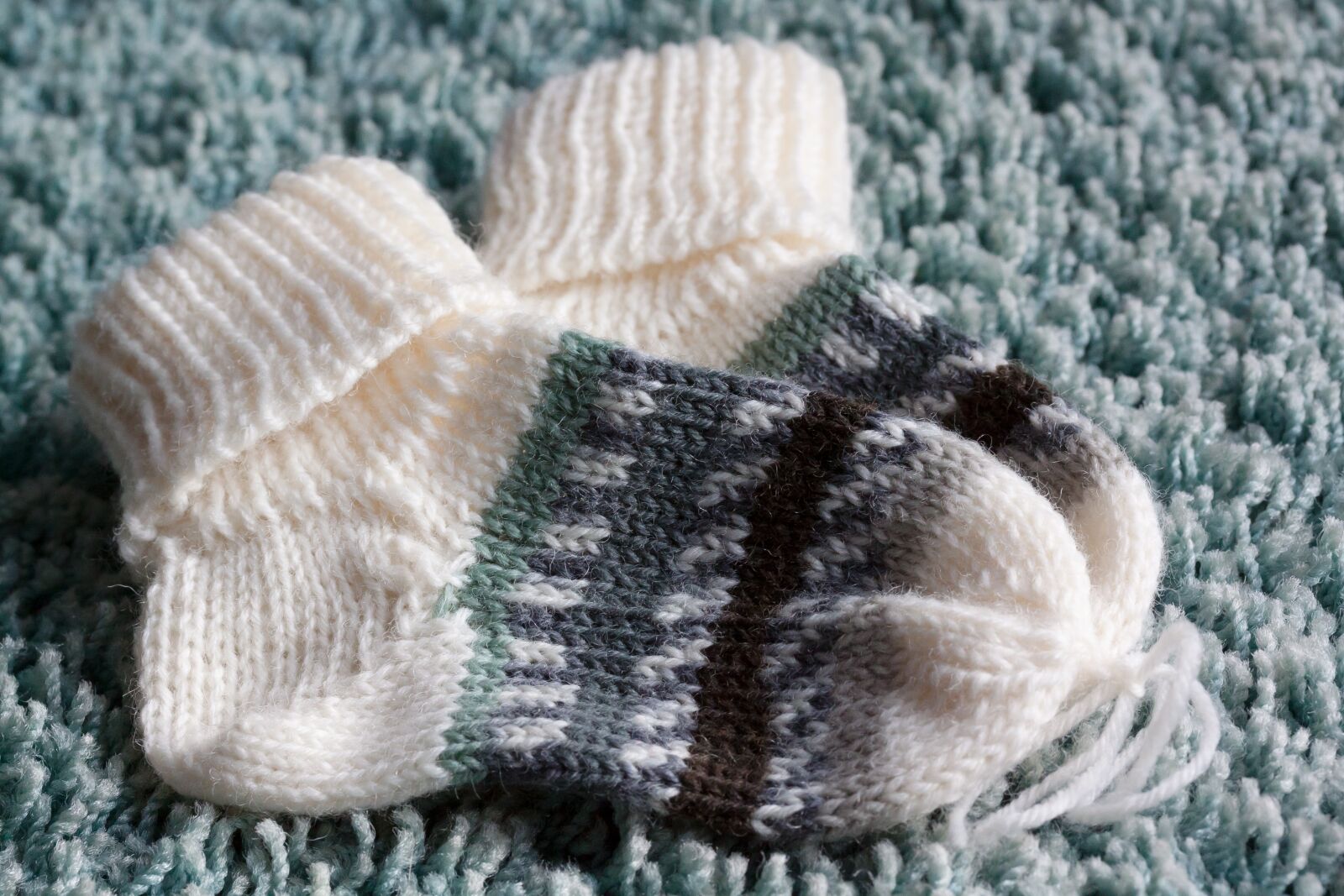Canon EOS 50D sample photo. Sock, knitted, hand labor photography
