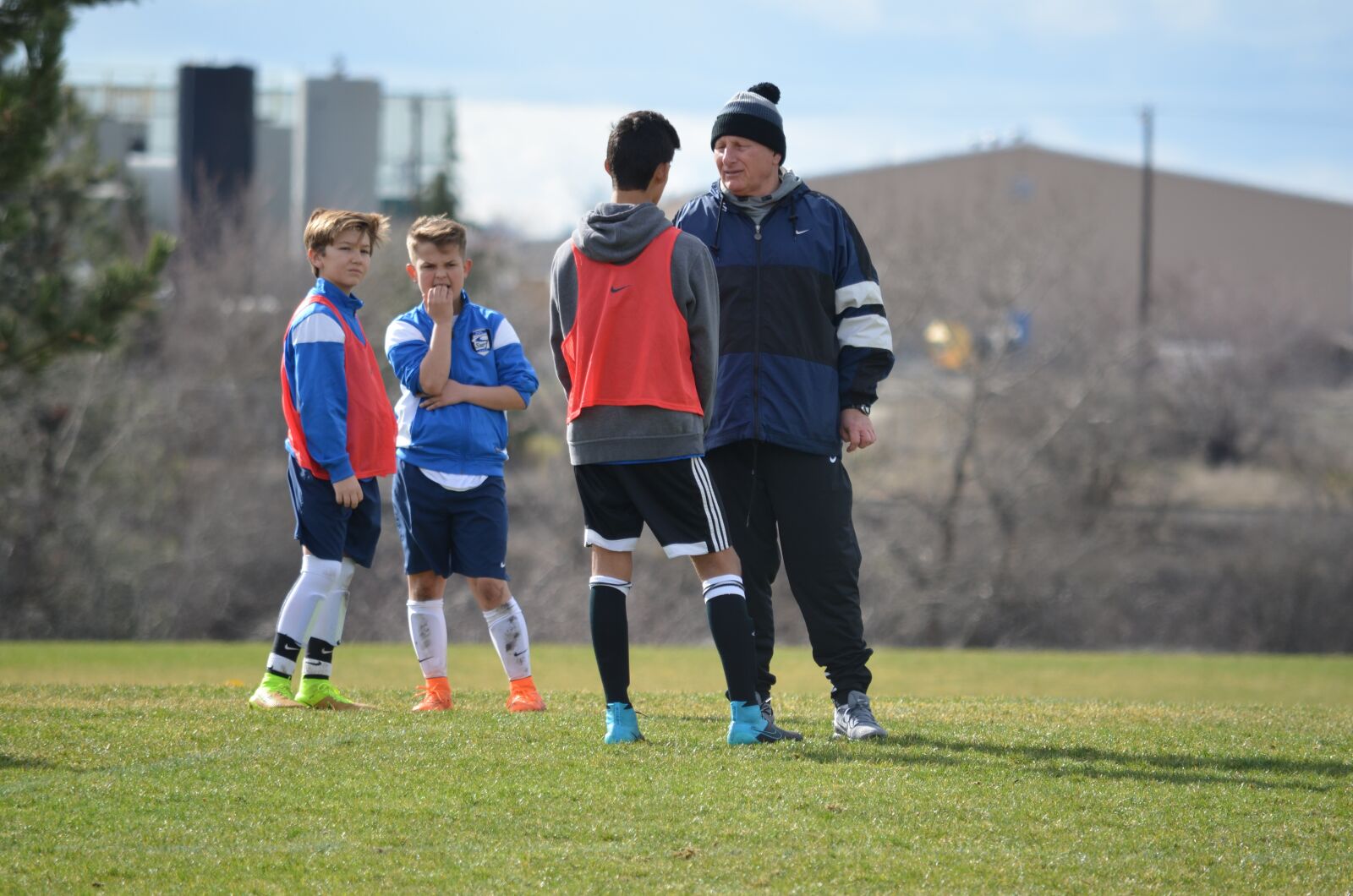 Nikon D5100 sample photo. Soccer, coach, football photography
