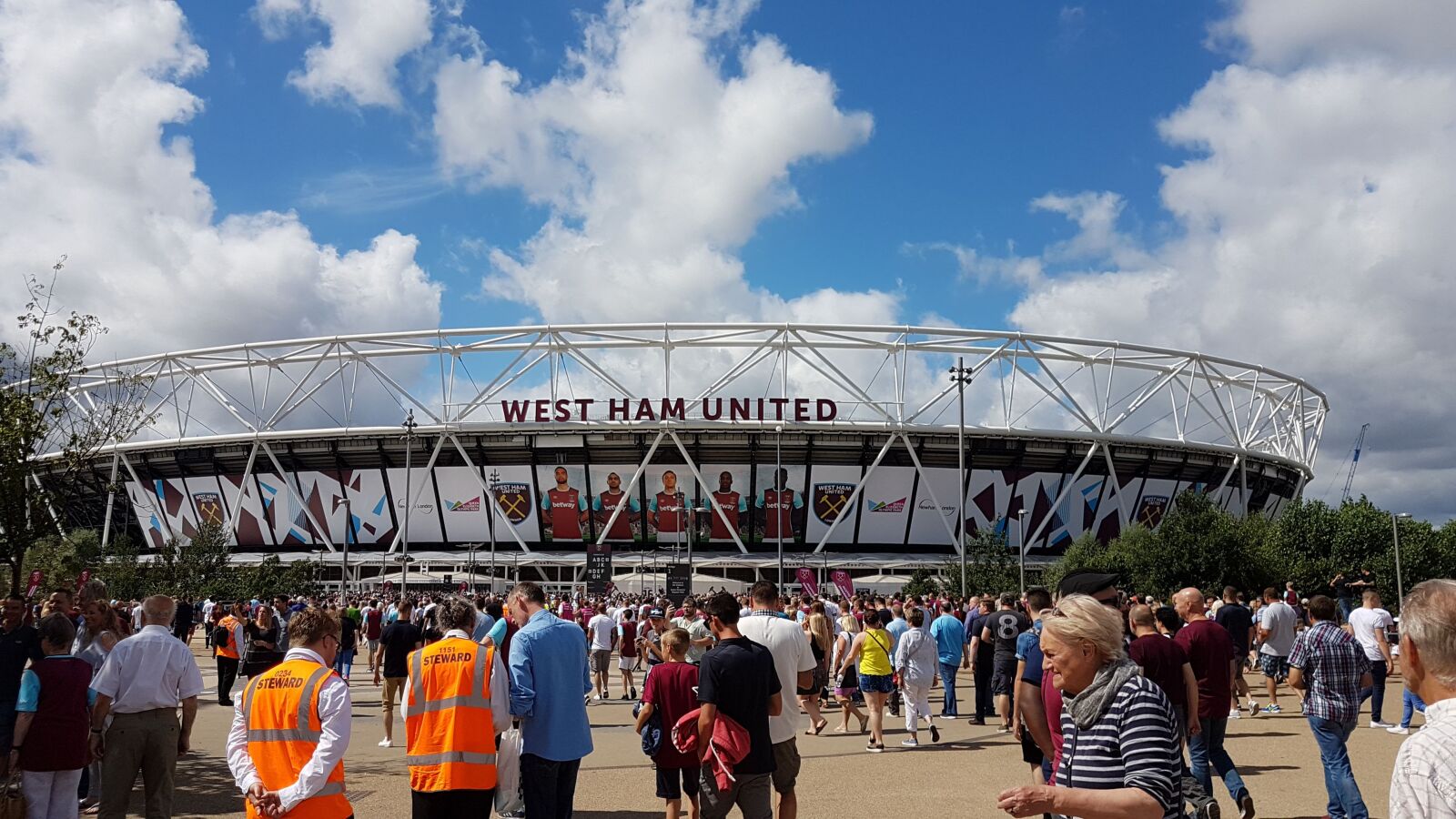 Samsung Galaxy S7 sample photo. Football, soccer, ground photography