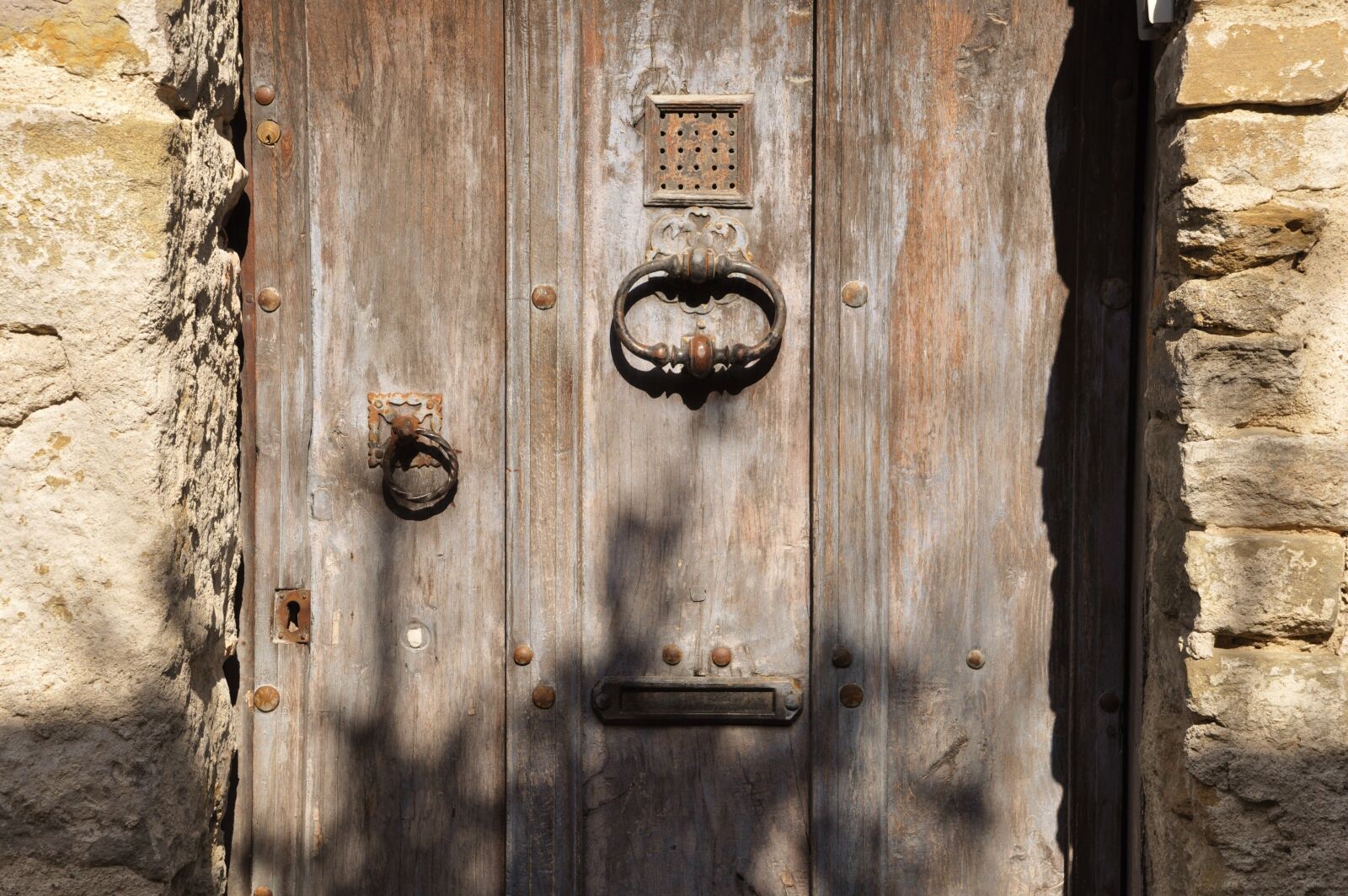Nikon D90 sample photo. Door, medevial, medevial ​​door photography