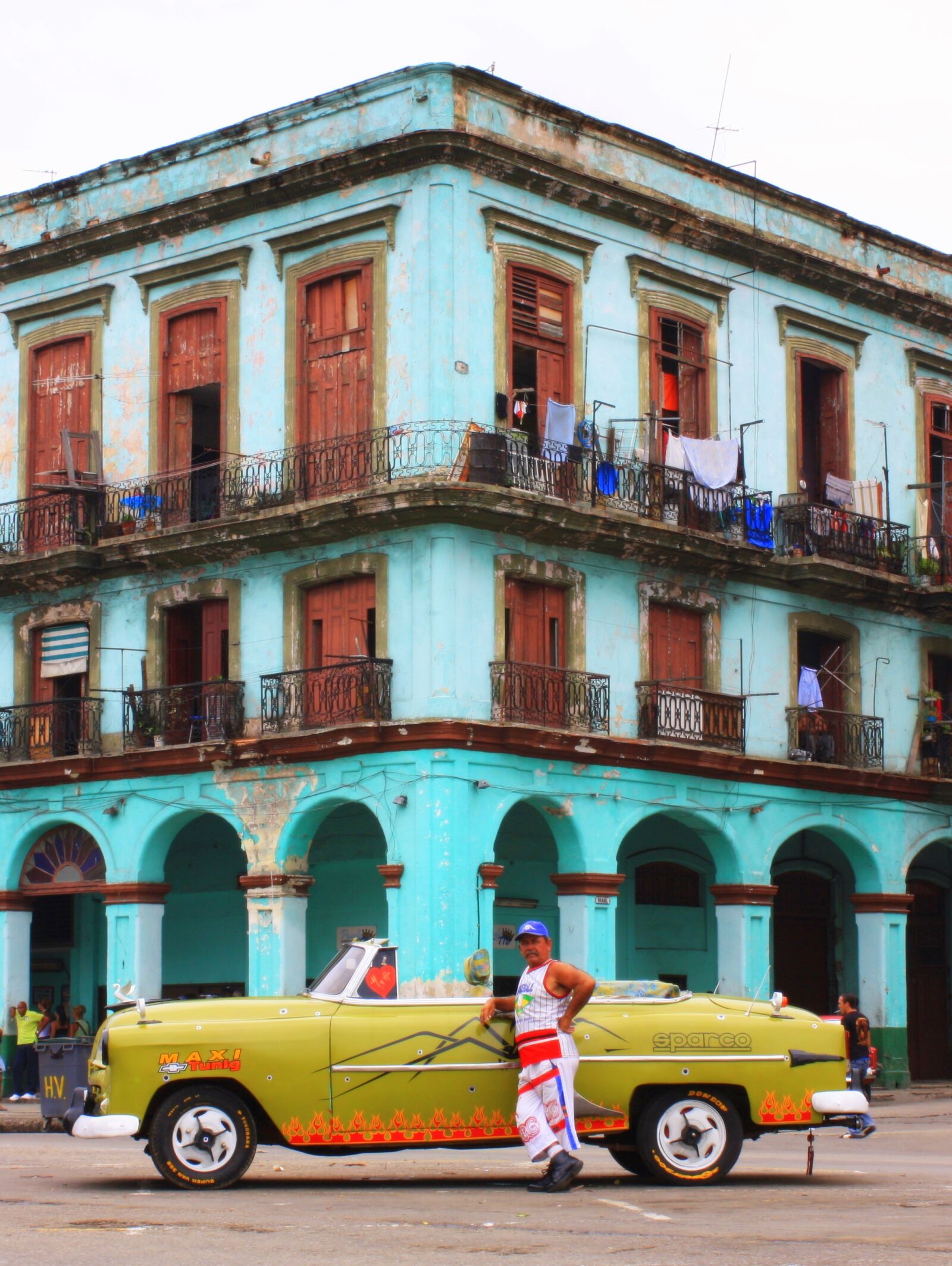 Canon EOS 450D (EOS Rebel XSi / EOS Kiss X2) sample photo. Car, cuba, taxi photography