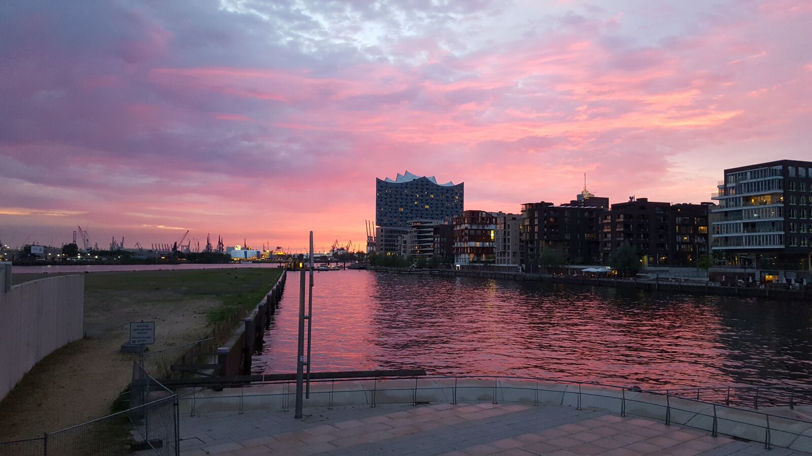 Samsung GALAXY S6 edge sample photo. Port, elbe philharmonic hall photography
