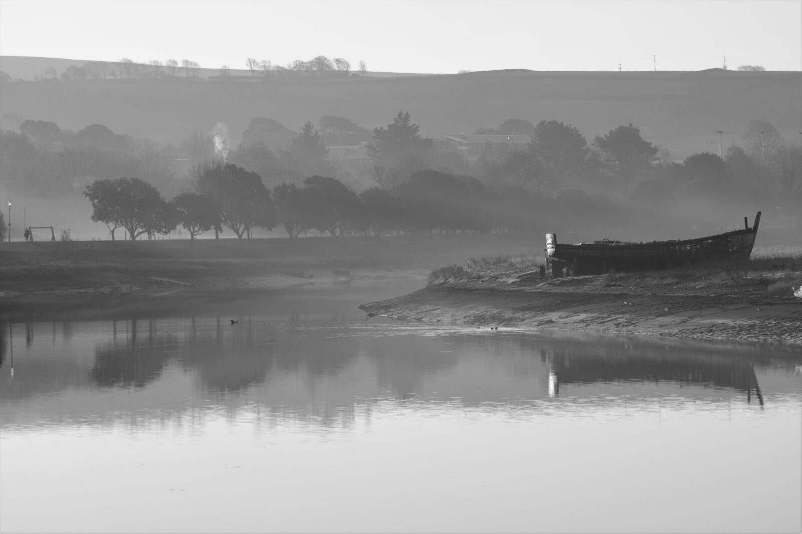 Nikon D5200 sample photo. Moody boat, mist on photography