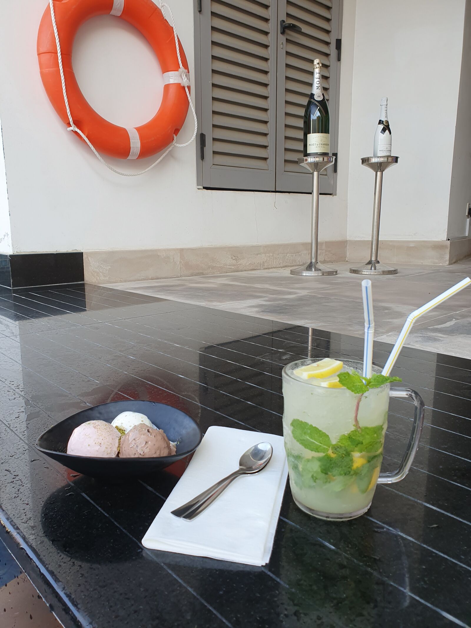 Samsung SM-G973F sample photo. Icecream, ice, mojito photography