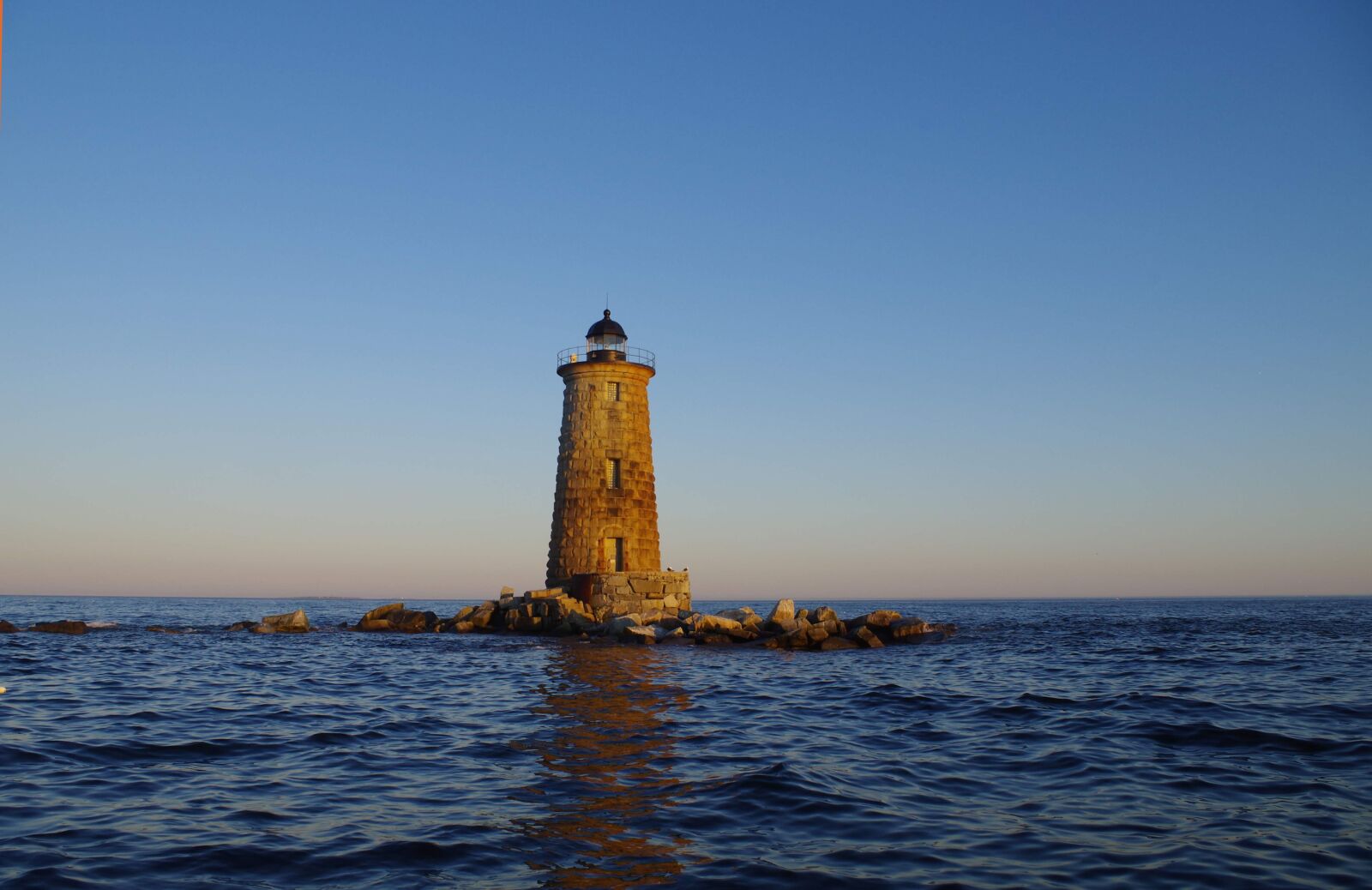 Pentax K-S2 sample photo. Lighthouse, ocean, atlantic photography