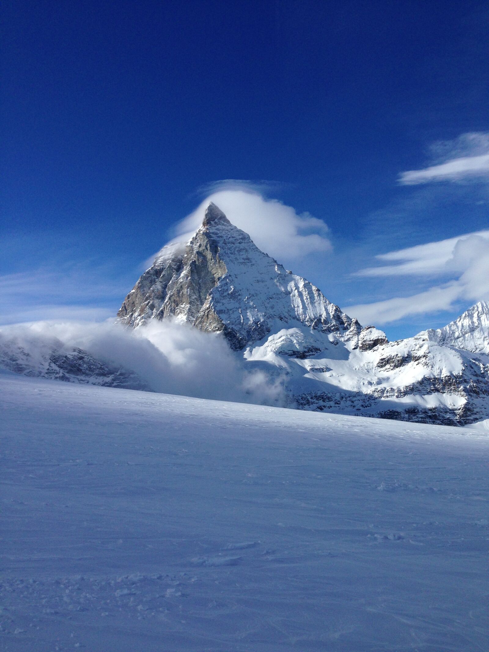iPhone 5 back camera 4.12mm f/2.4 sample photo. Snow, winter, mountain photography
