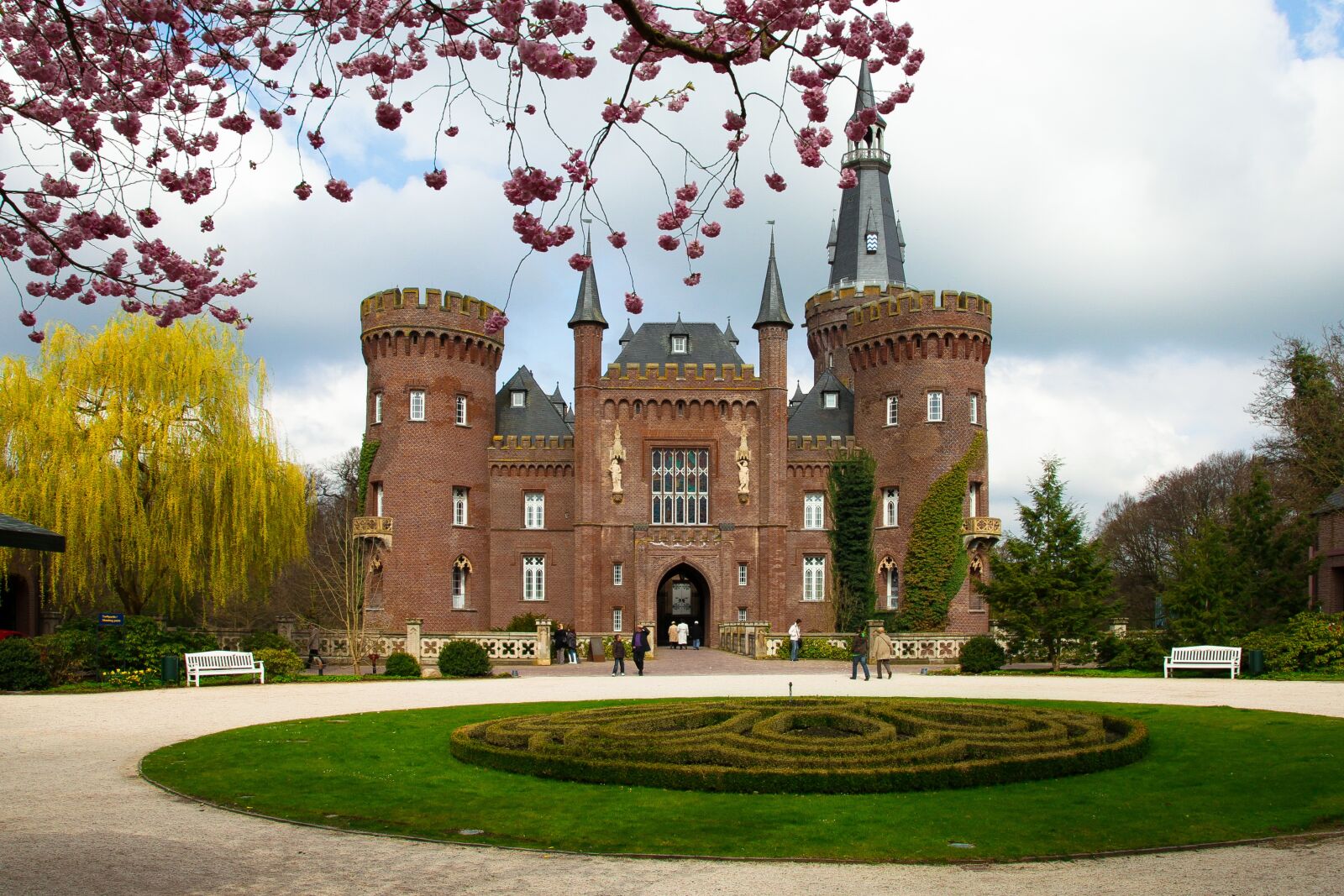 Canon EOS 5D Mark II sample photo. Museum, castle, germany photography