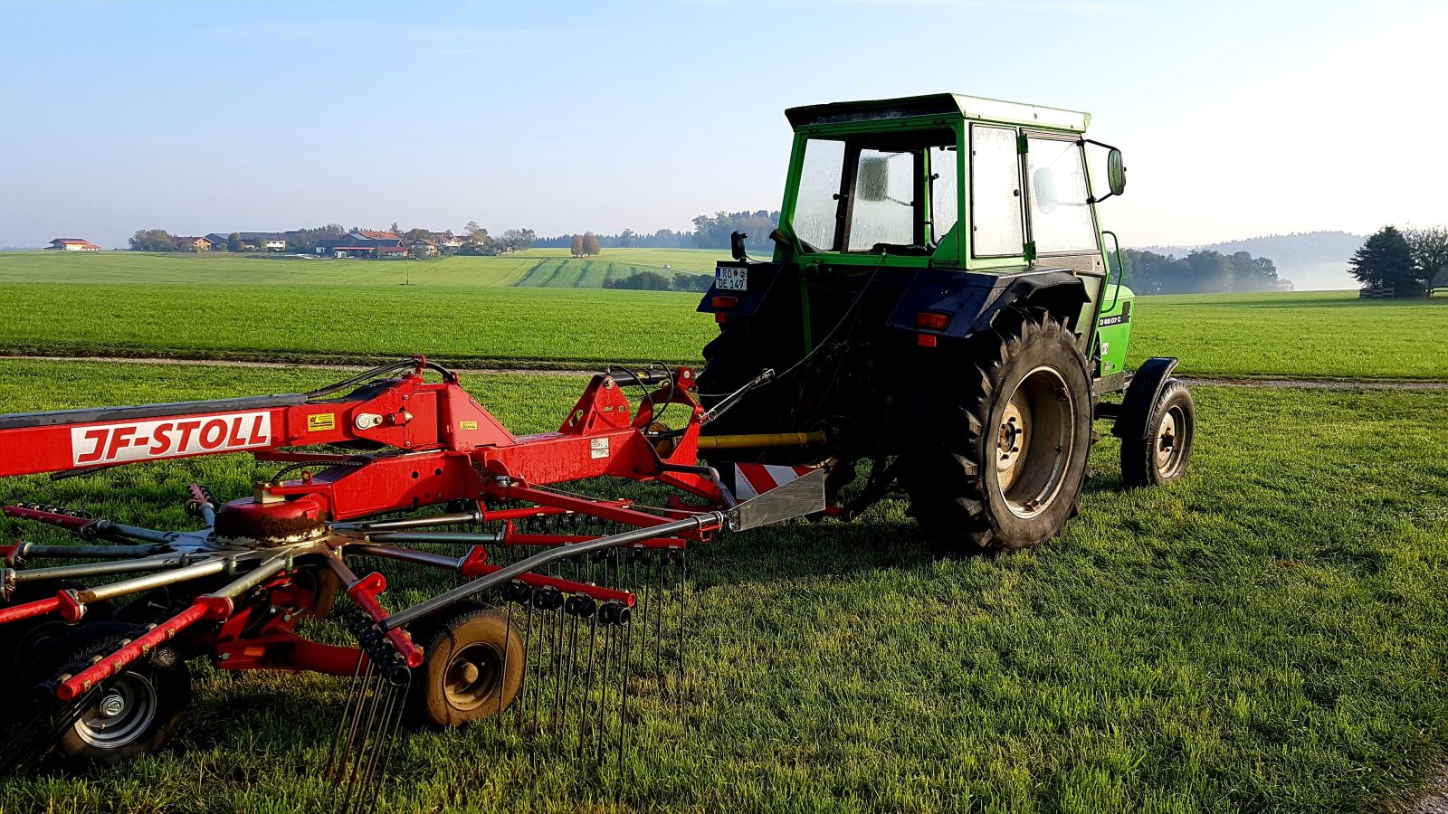 Samsung Galaxy S7 Edge sample photo. Tractor, hay tedders, meadow photography