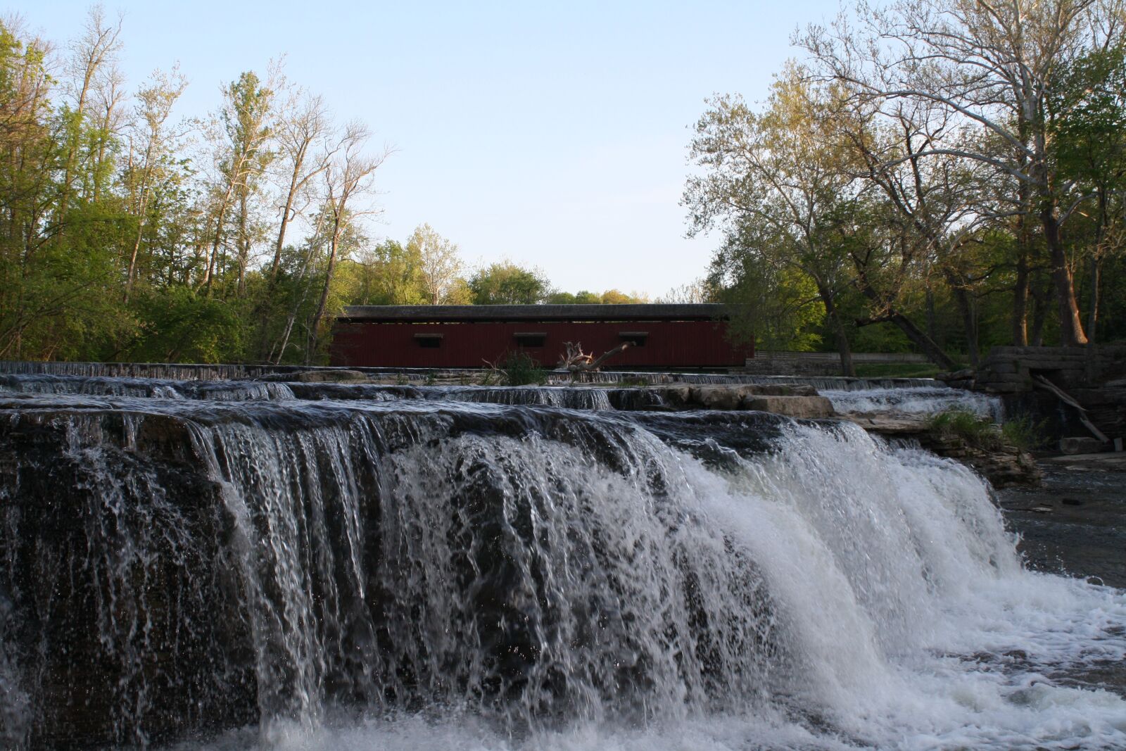 Canon EOS 1000D (EOS Digital Rebel XS / EOS Kiss F) sample photo. Bridge, waterfall, water photography