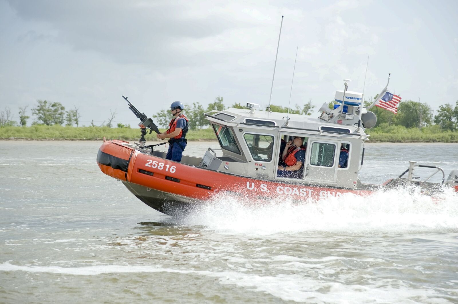 Nikon D700 sample photo. Tactical training, boat, coast photography