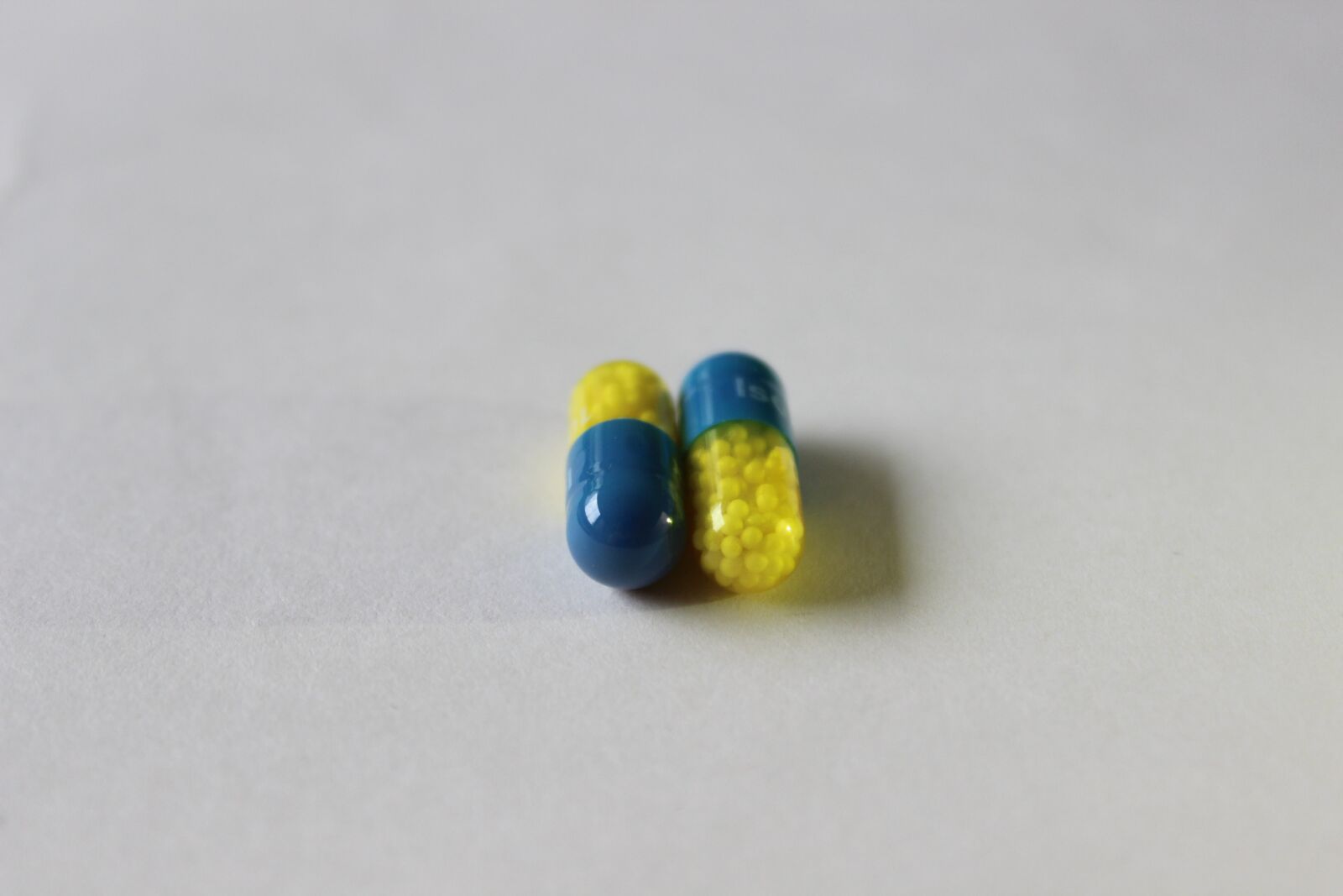 Canon EOS 600D (Rebel EOS T3i / EOS Kiss X5) sample photo. Medicine, pills, bless you photography