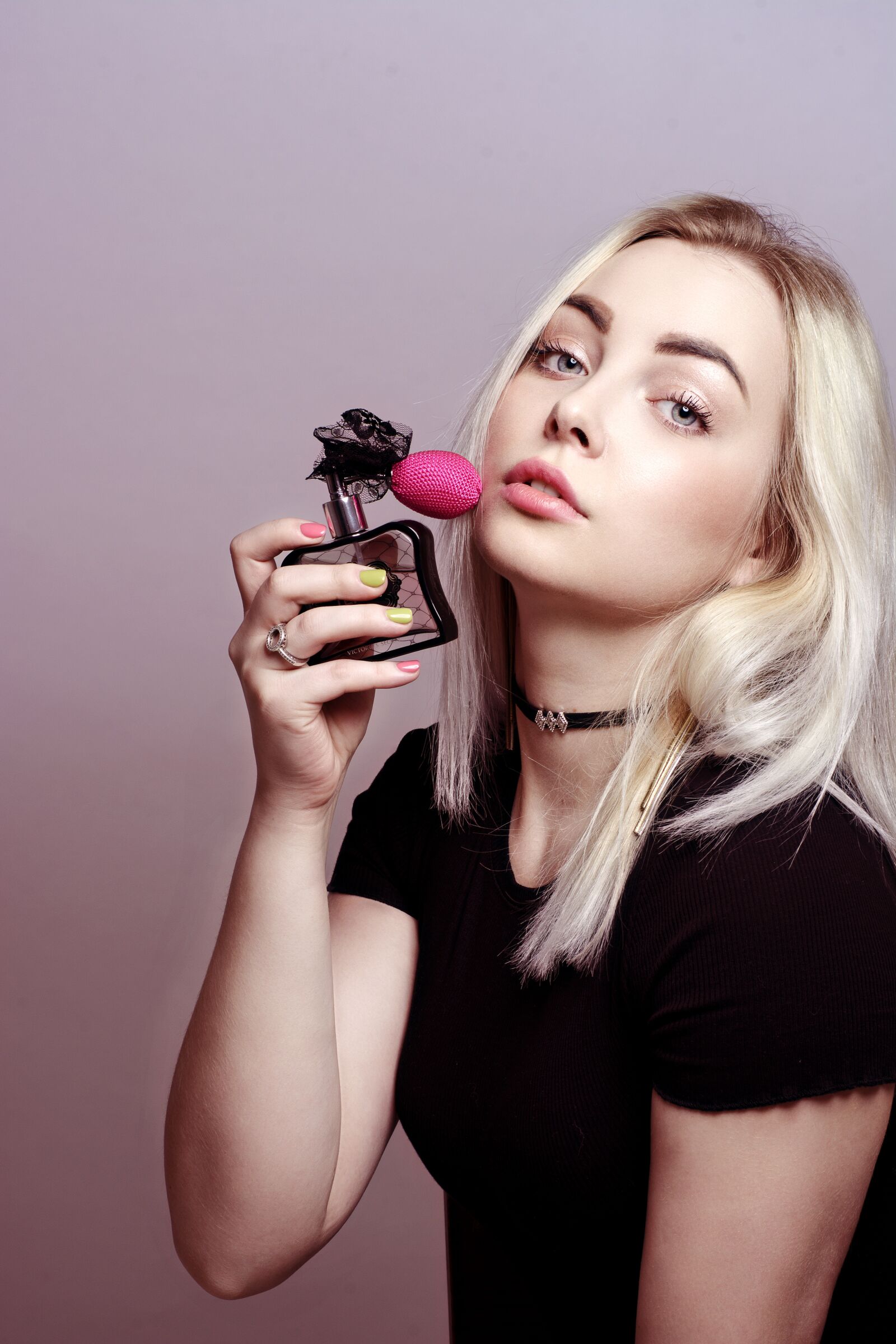 Nikon D5200 sample photo. Girl, perfume, victoriasecret photography