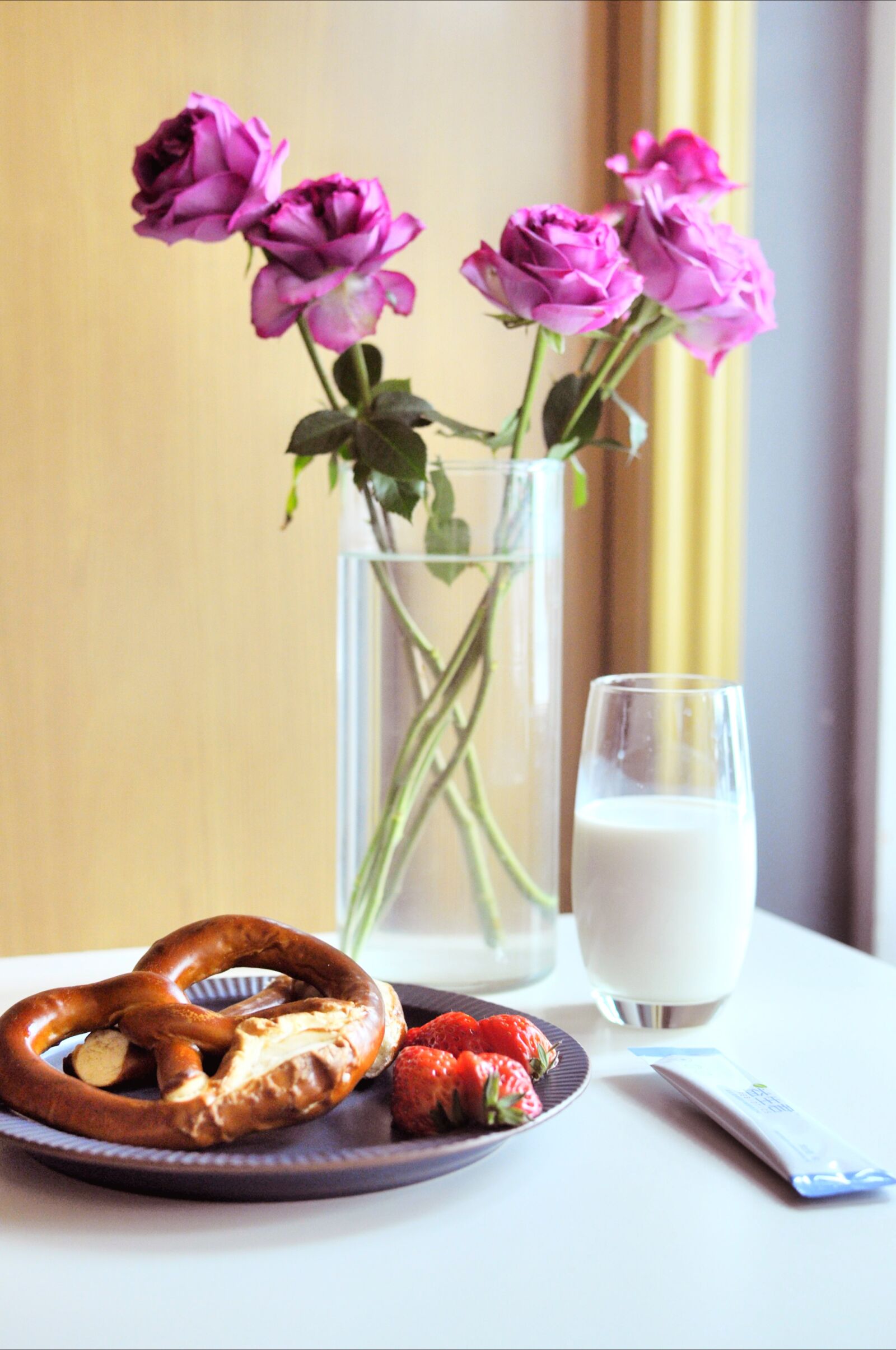 Nikon D5000 sample photo. Breakfast, flower, food photography