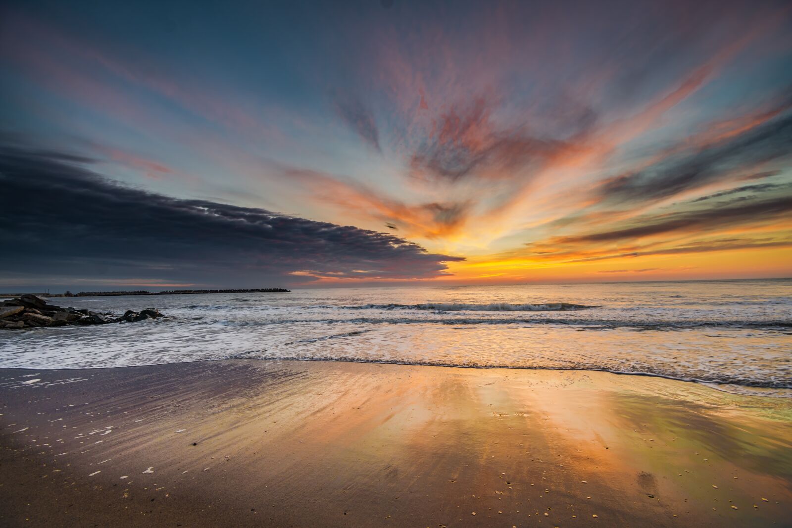 Nikon D7200 sample photo. Sunset, water, dusk photography