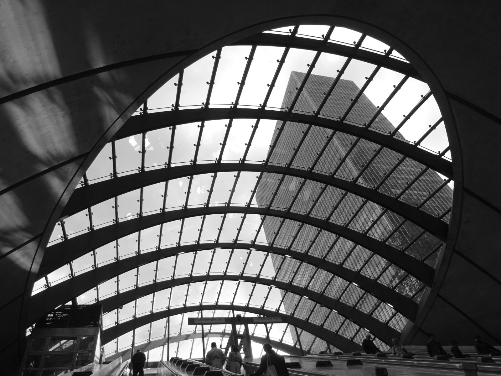 Sony DSC-HX60 sample photo. Ceiling, city, futuristic, geometric photography