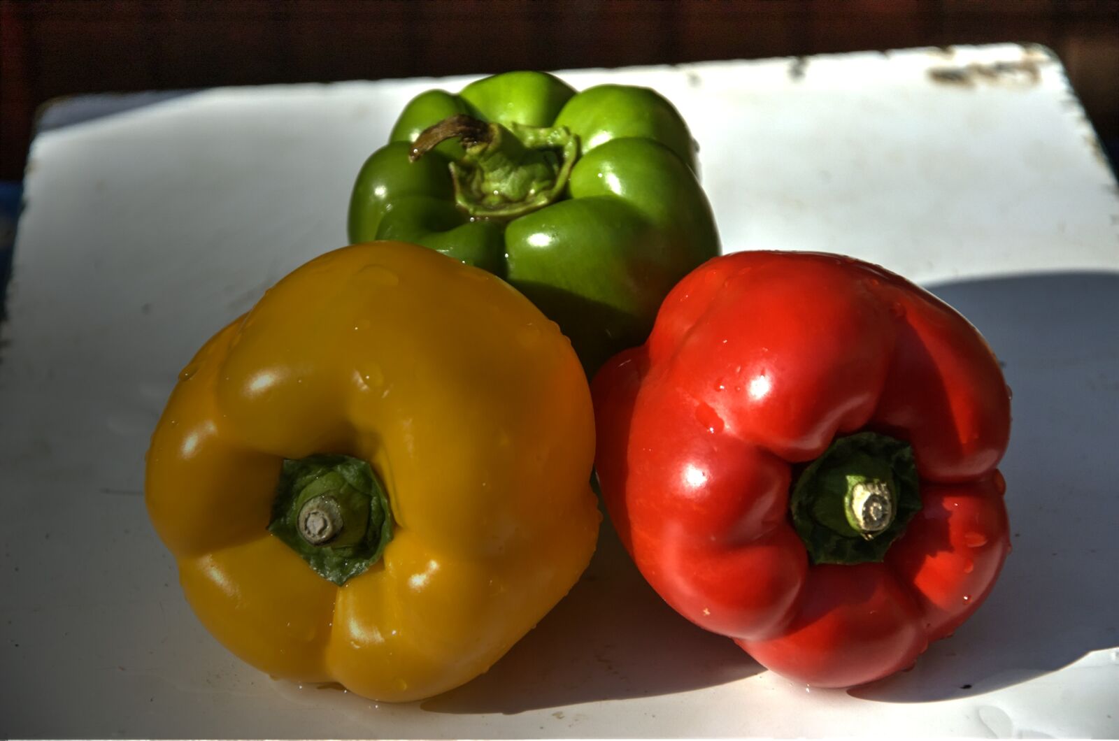 Nikon D70s sample photo. Peppers, red green yellow photography