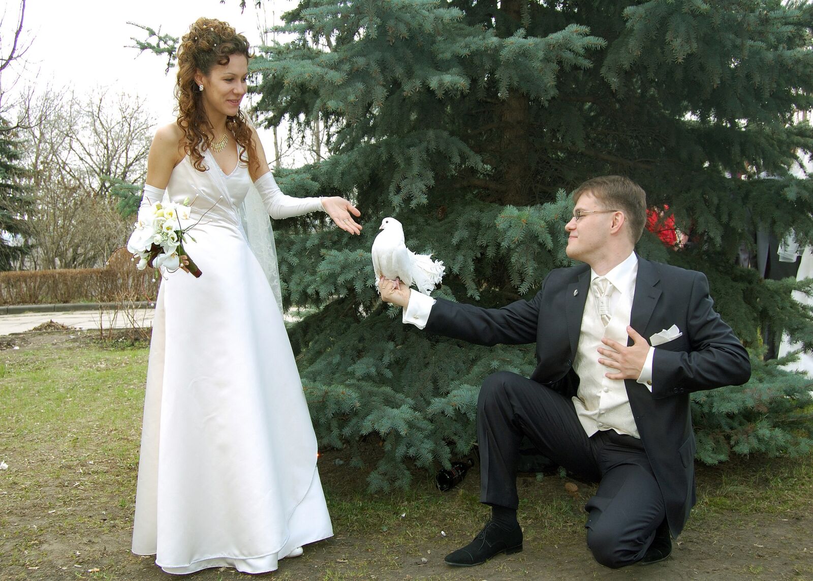 Nikon D40 sample photo. Wedding, stroll, just married photography