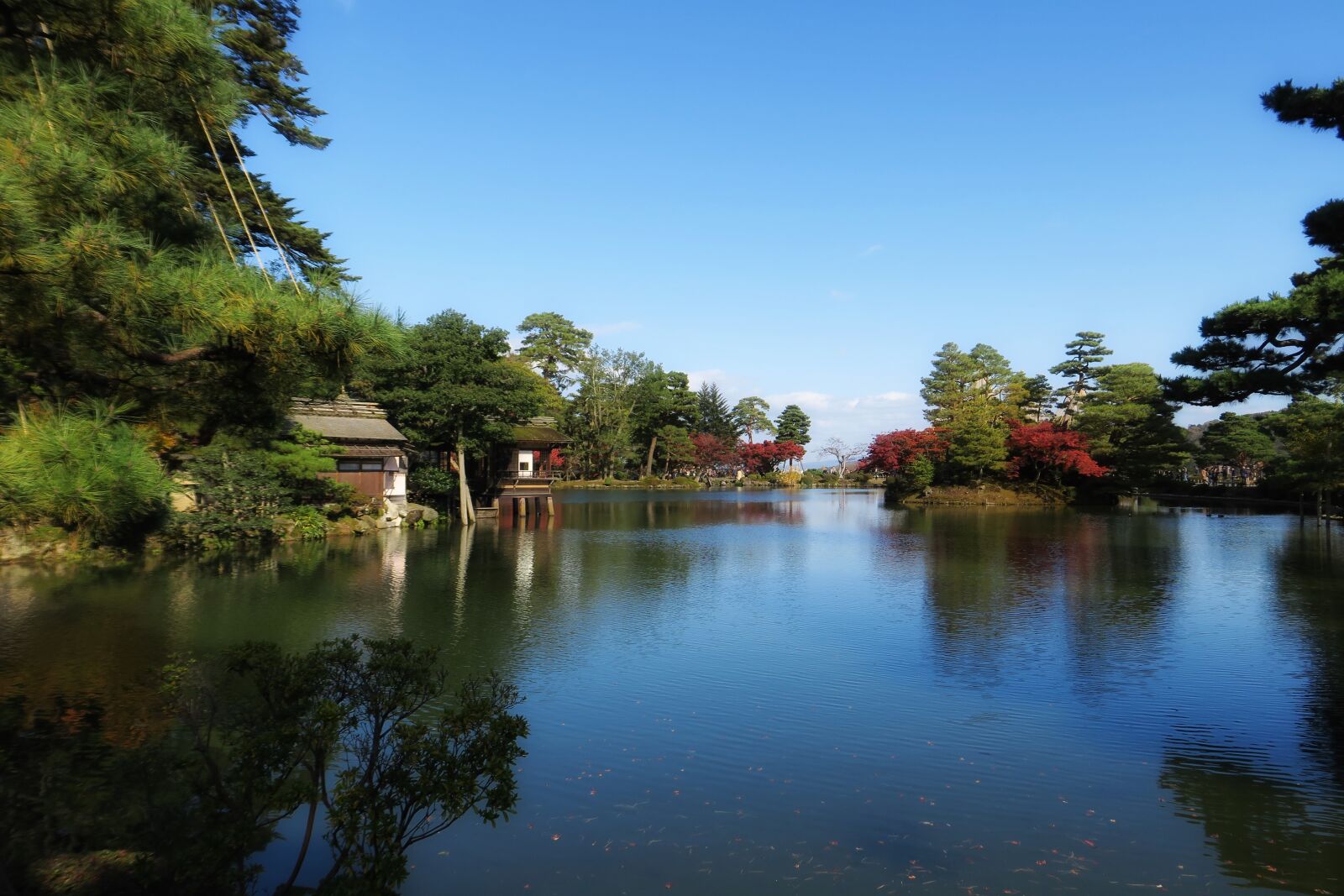Canon PowerShot G3 X sample photo. Japan, kenrokuen park, lake photography