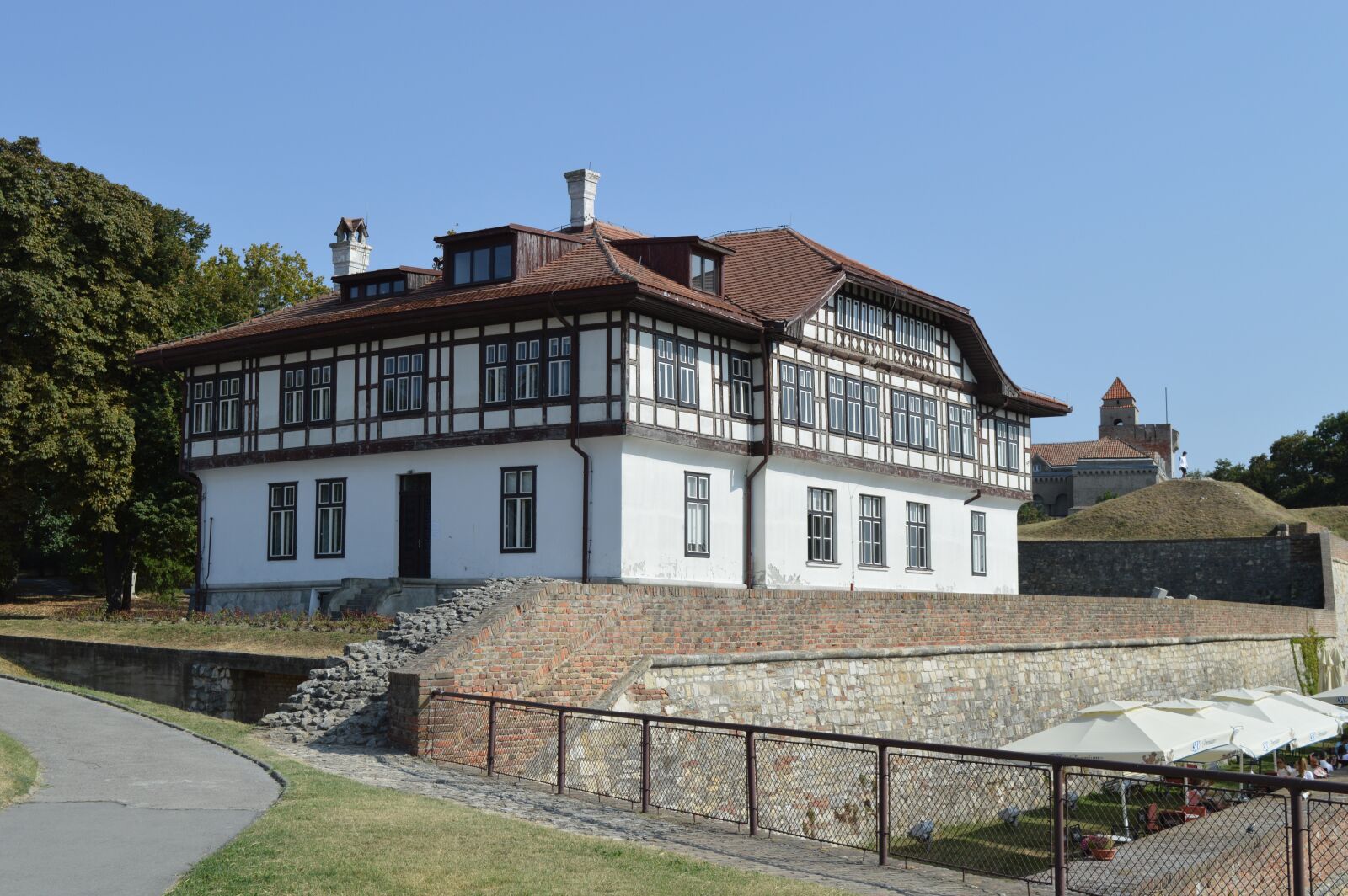 Nikon D3200 sample photo. Old house, building, historically photography