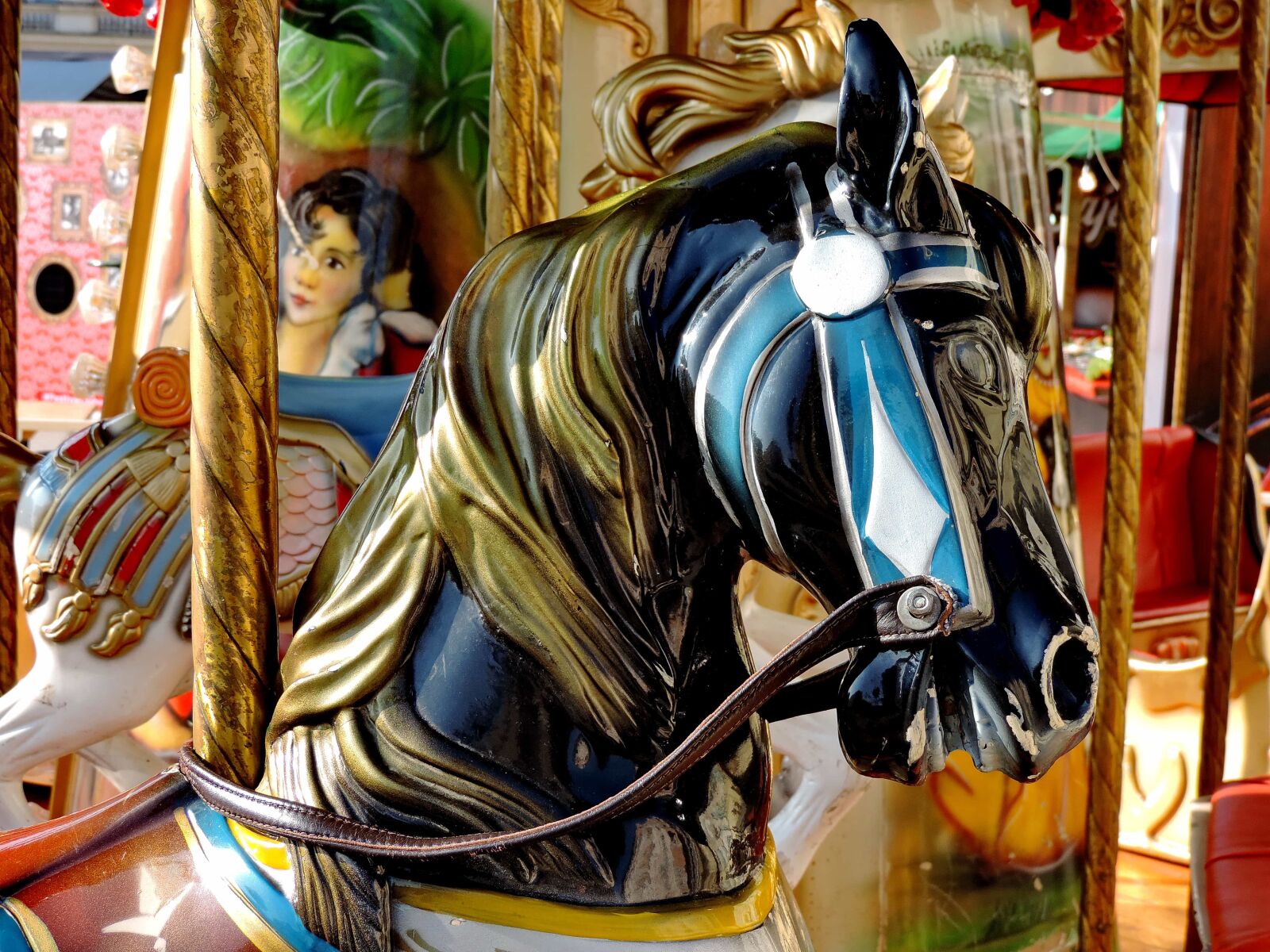 Nikon Coolpix P520 sample photo. Colorful, horse, toys, mechanism photography