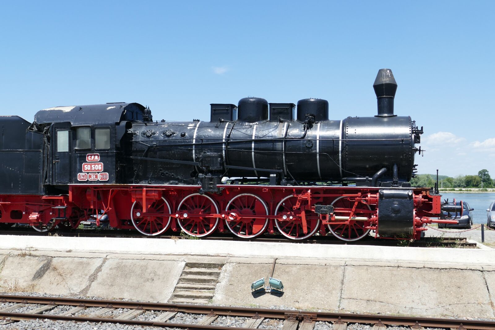 Panasonic Lumix DMC-FZ1000 sample photo. Locomotive, steam locomotive, railway photography