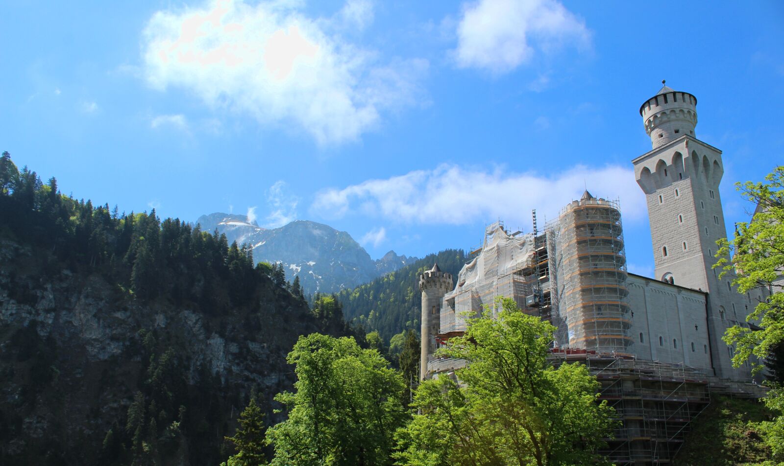 Canon EOS 1300D (EOS Rebel T6 / EOS Kiss X80) sample photo. Kristin, castle, fairy castle photography