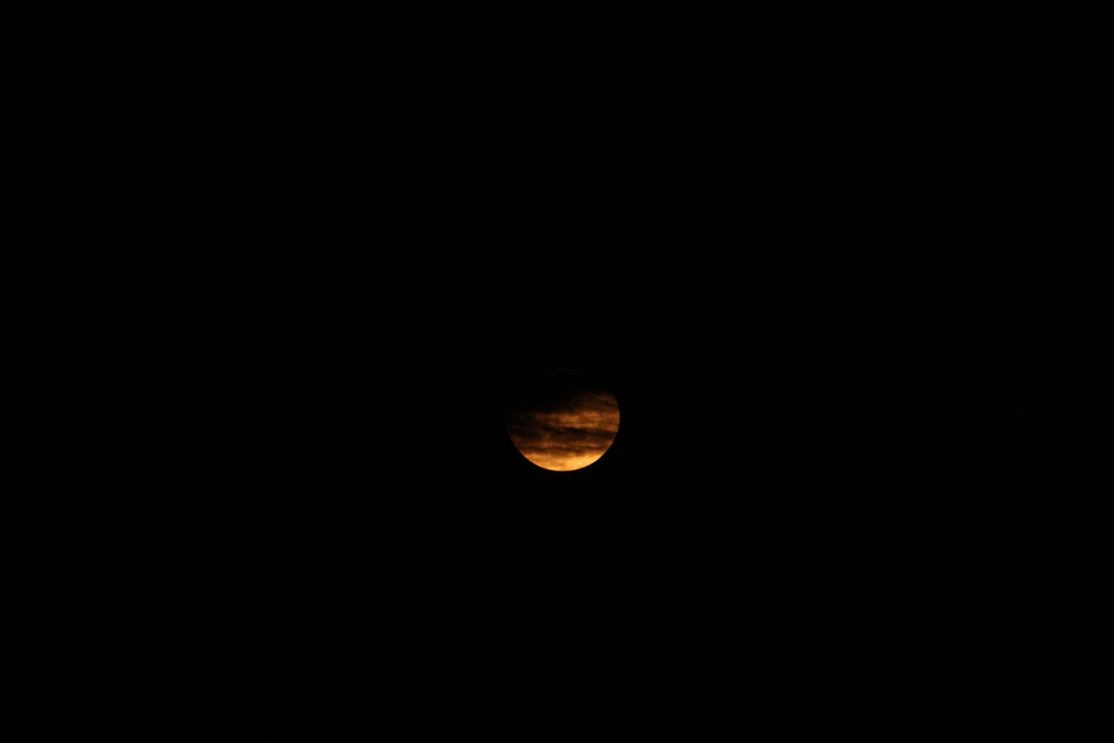 Canon EOS 1300D (EOS Rebel T6 / EOS Kiss X80) sample photo. Canoneos1300d, canon, night photography