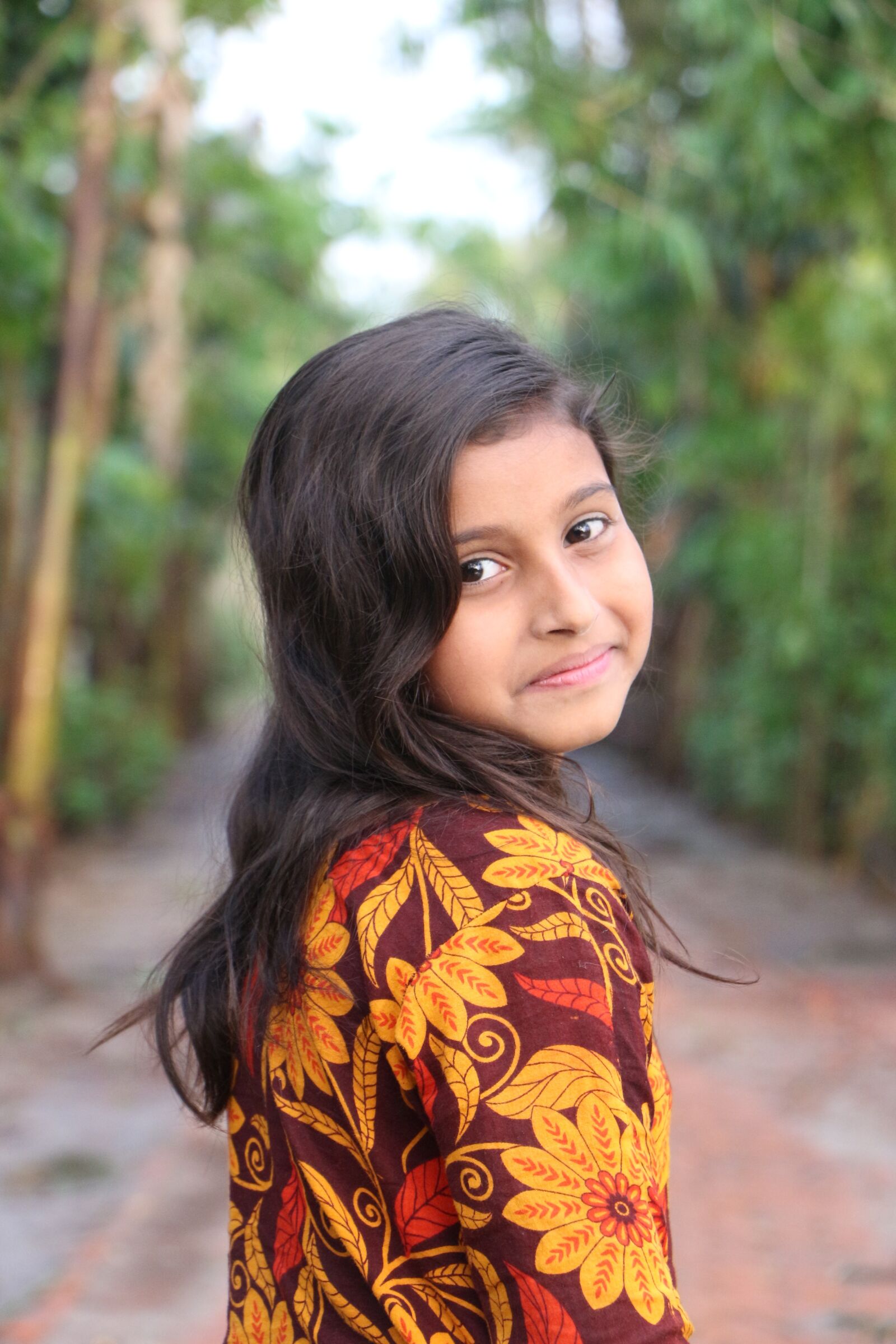 Canon EOS 700D (EOS Rebel T5i / EOS Kiss X7i) sample photo. Smile, girl, beauty photography