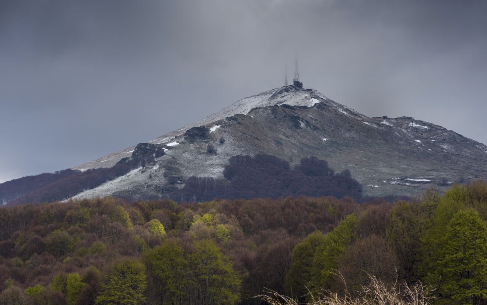 Nikon D750 sample photo. Mountain, green, snow photography