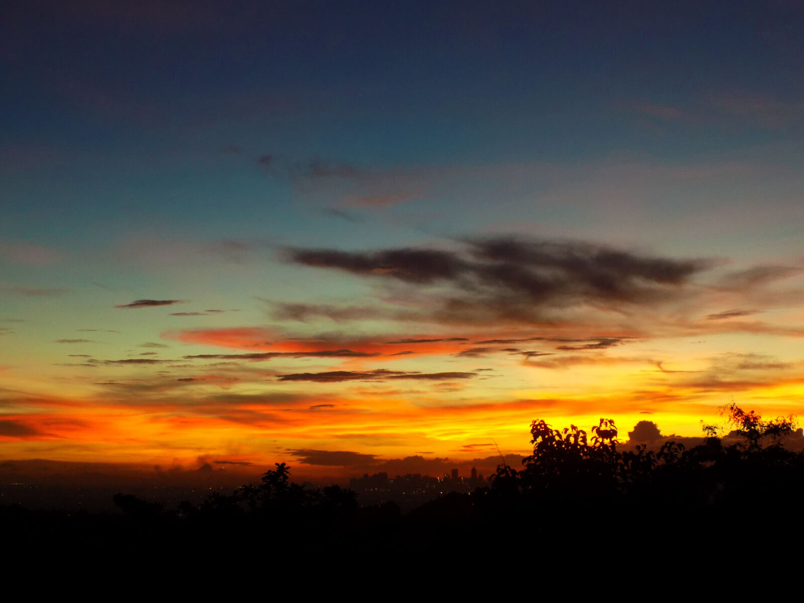 Nikon COOLPIX L340 sample photo. Sky, sunset, evening, sky photography