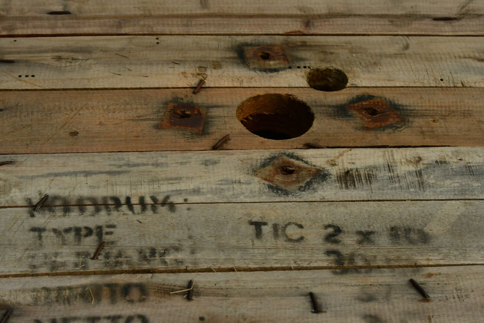 Nikon D500 sample photo. Boards, wood, nailed photography