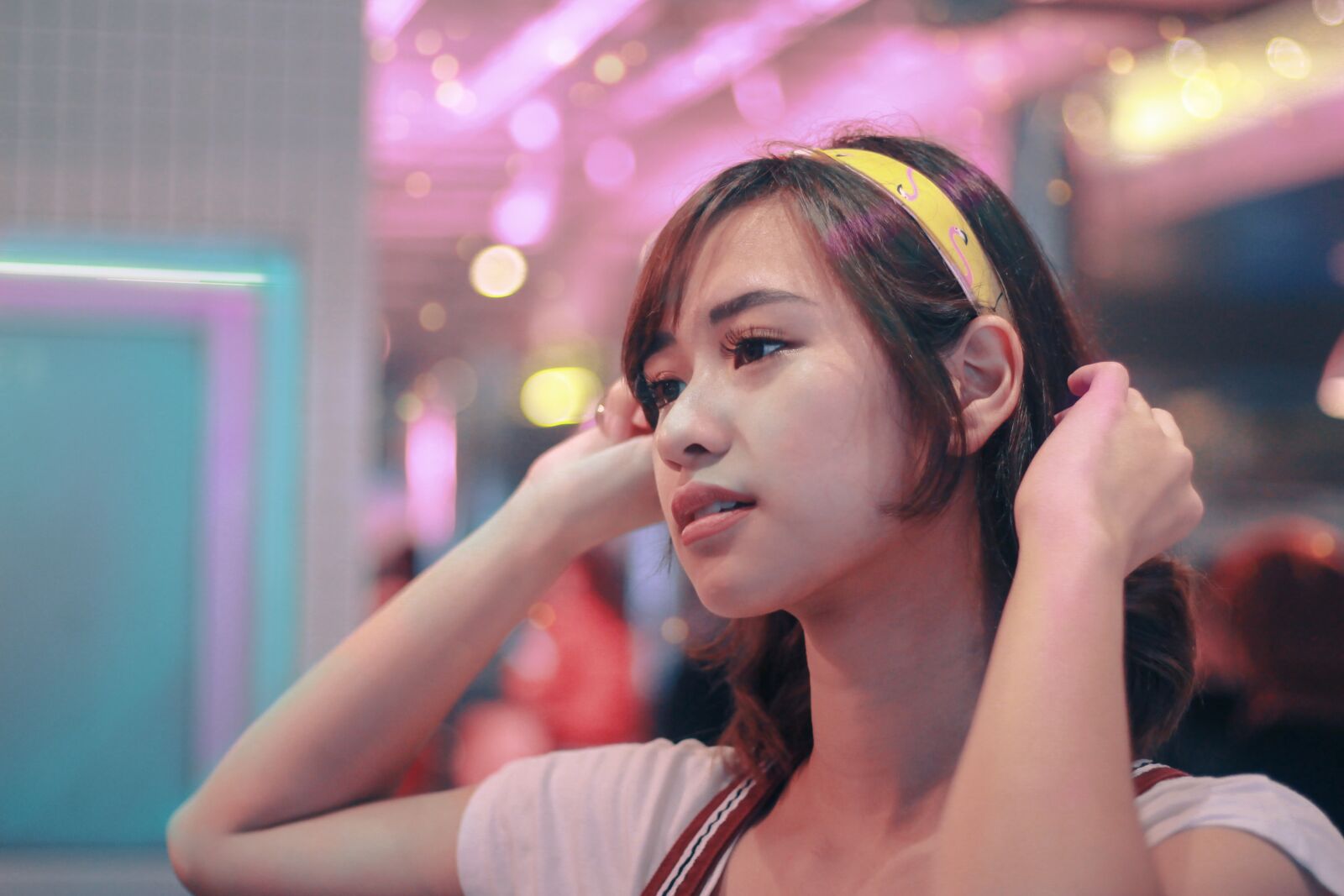 Canon EOS 700D (EOS Rebel T5i / EOS Kiss X7i) + Canon EF 50mm F1.8 STM sample photo. Asian, girl, woman photography