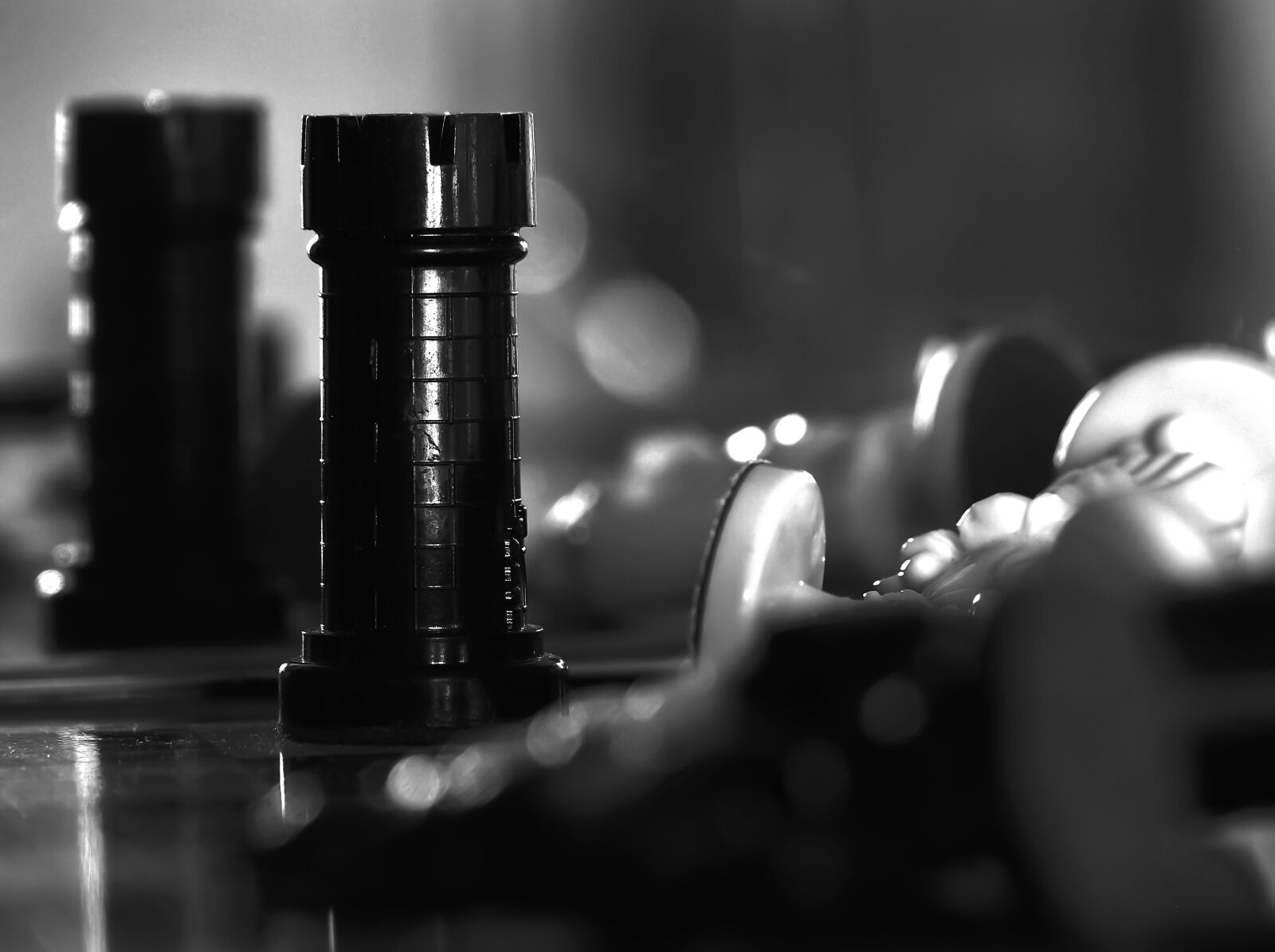 OLYMPUS M.14-150mm F4.0-5.6 II sample photo. Chess, tower, game photography