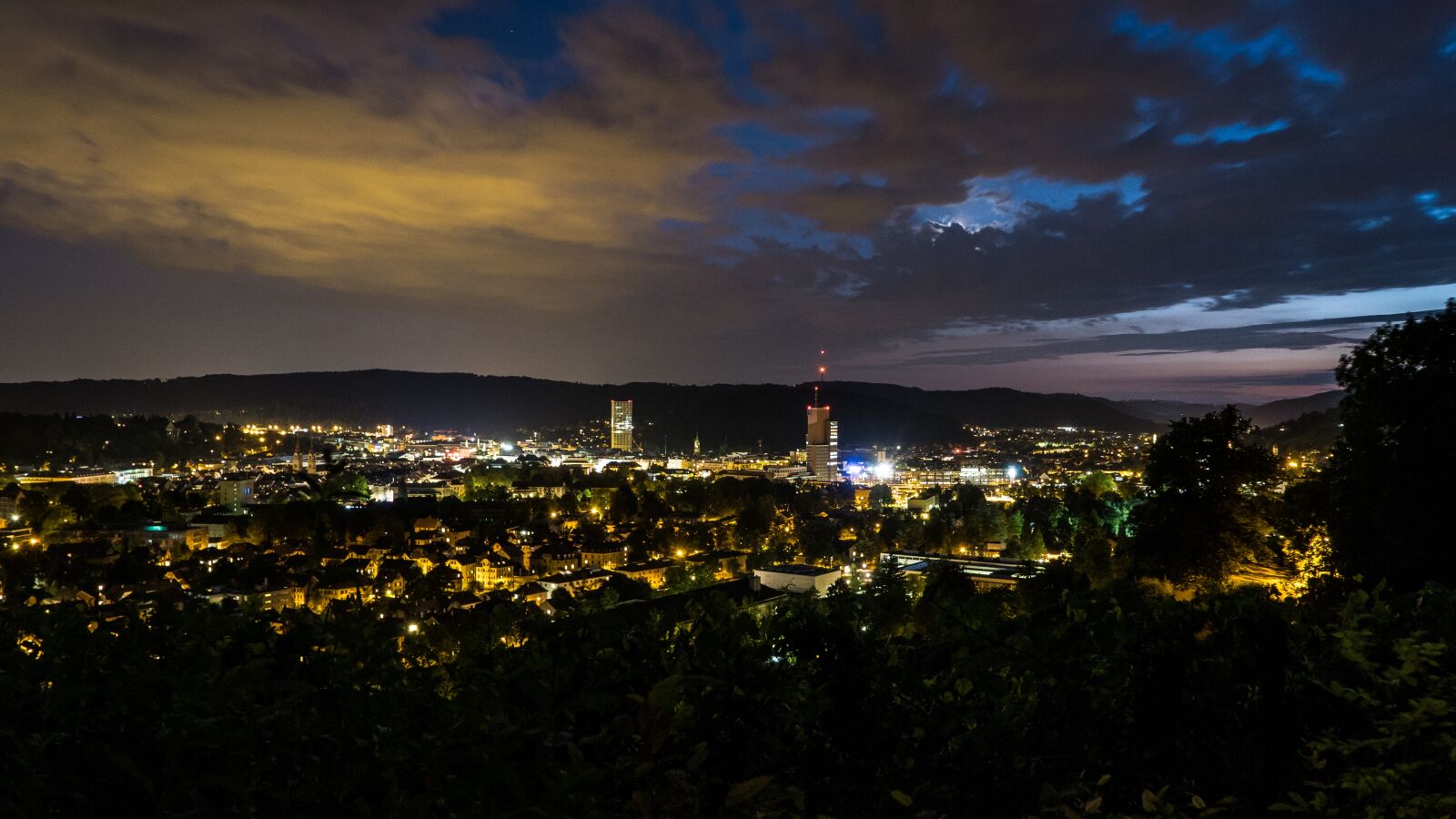 Panasonic Lumix DMC-LX100 sample photo. Winterthur, night, sky photography
