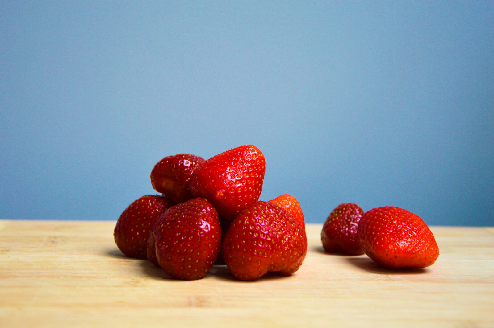 Nikon D3200 sample photo. Strawberries, fruits, food photography