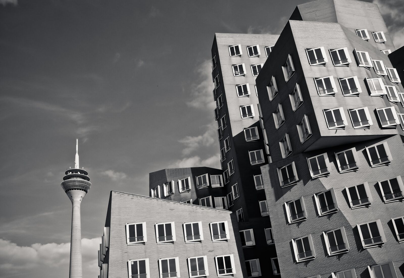Olympus OM-D E-M10 sample photo. Architecture, city, building photography