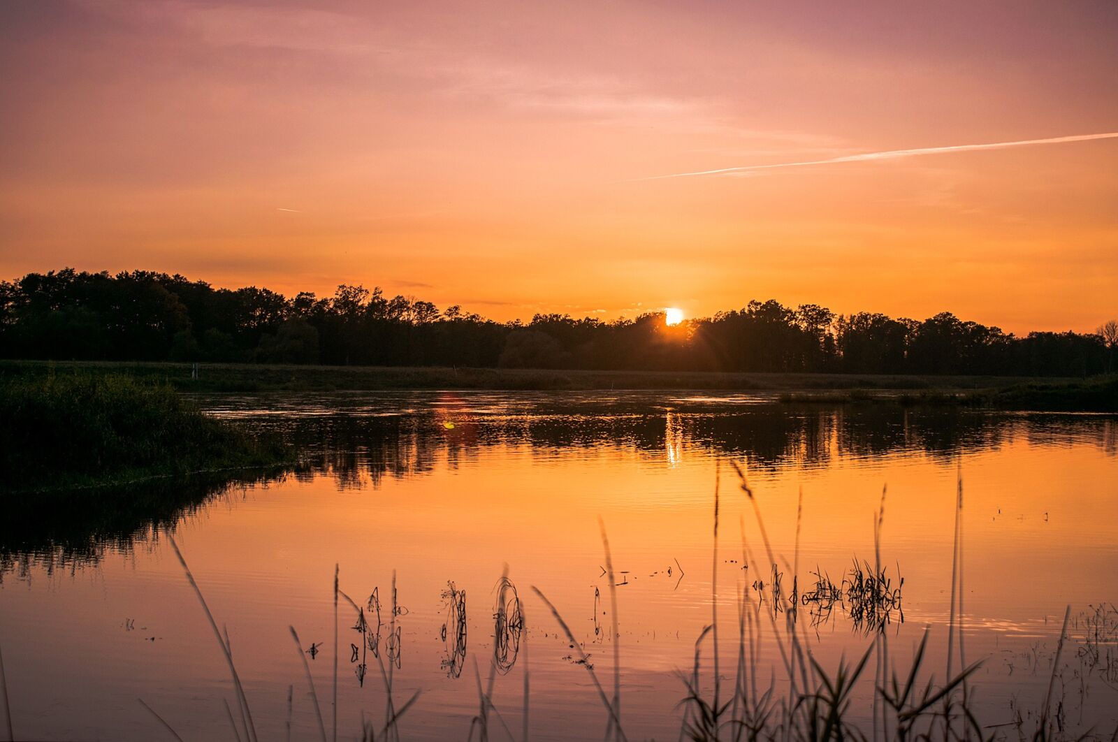 Nikon D3300 sample photo. River, sunset, sun photography